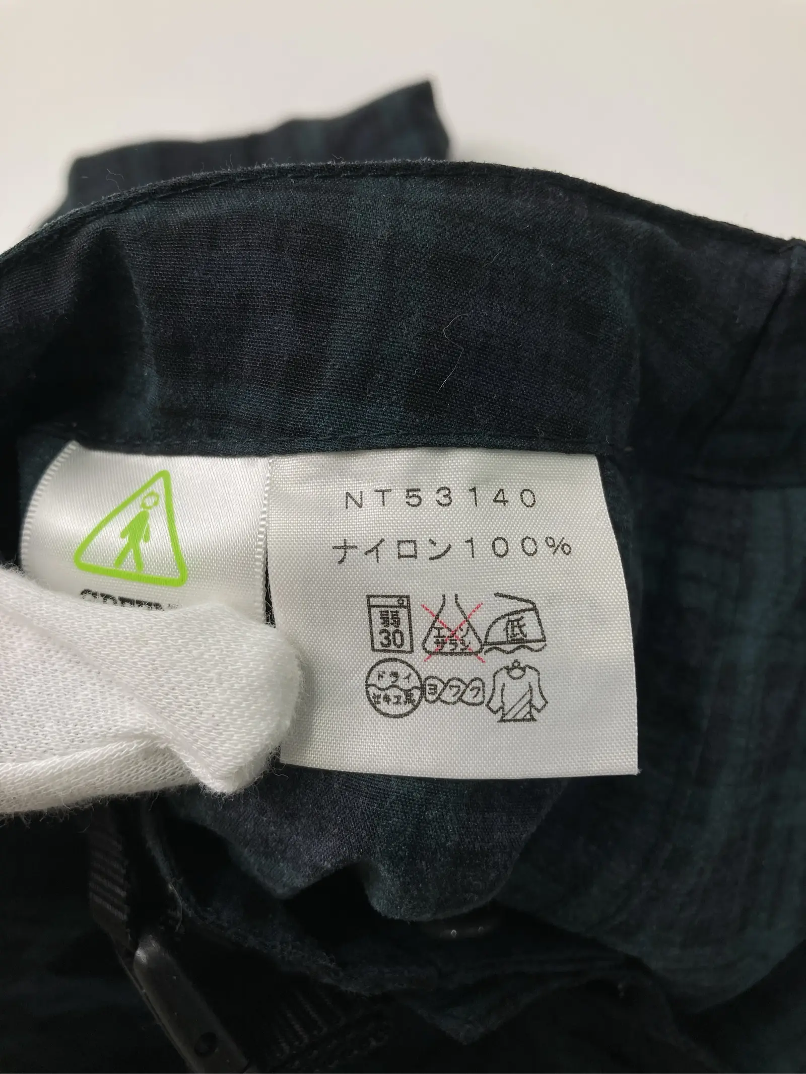 https://r2-worker.digdig.jp/product/a72cb780-f11d-4157-b82e-30e33321be7b/817ee88a-6cb7-4e57-9757-881d382d0e4d
