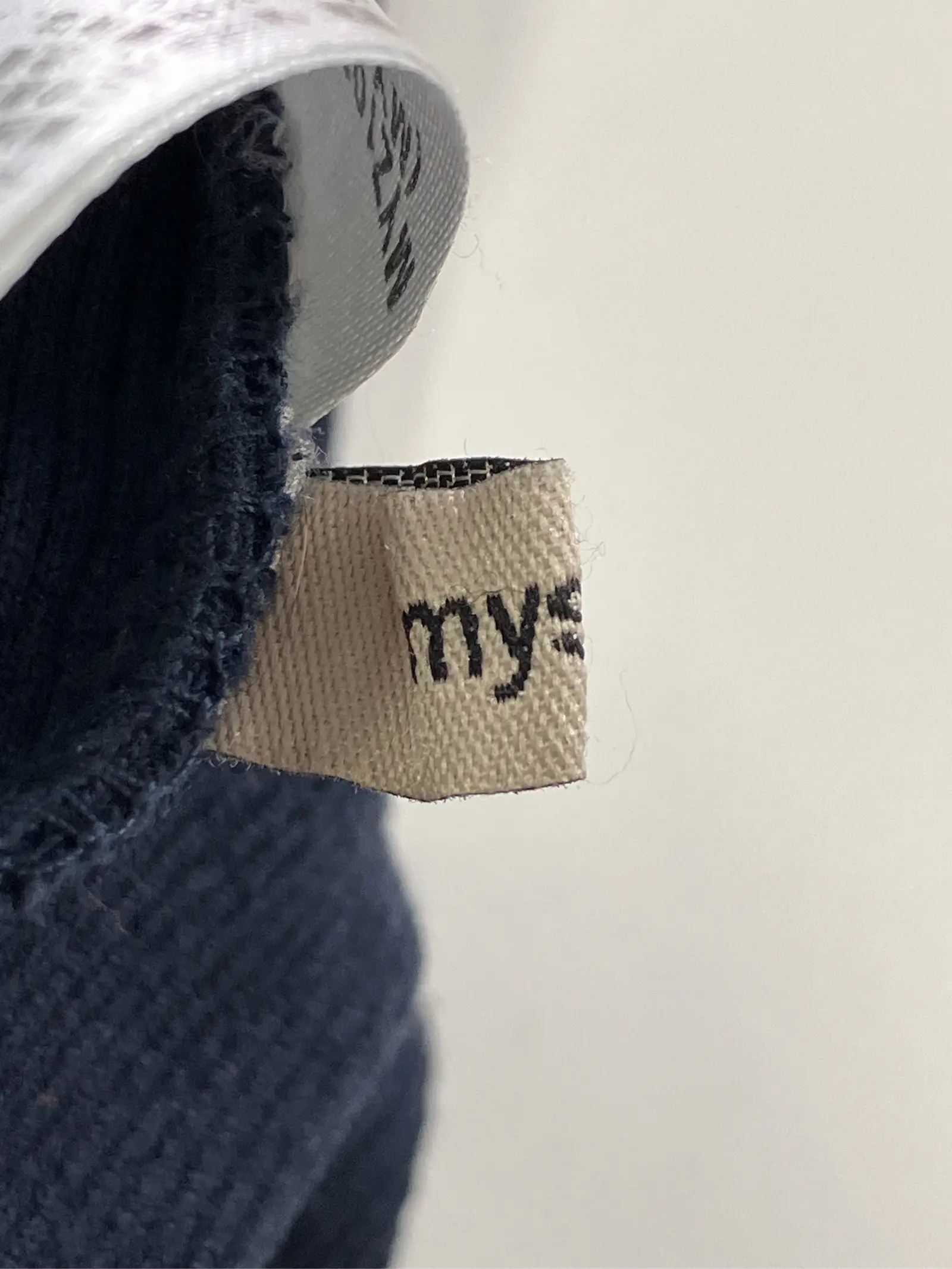 https://r2-worker.digdig.jp/product/a80b3214-948d-49ce-9bfc-2b400ac0ee95/2d429f94-74b8-4bf8-bebe-ee0b29316c0f