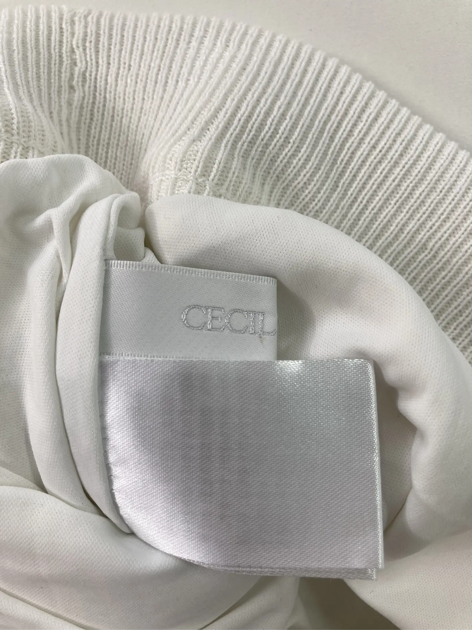 https://r2-worker.digdig.jp/product/a86f4660-940e-4a89-afd5-d2a24a7bdf12/c150acf6-5936-45ca-90ea-c292dbf0e196