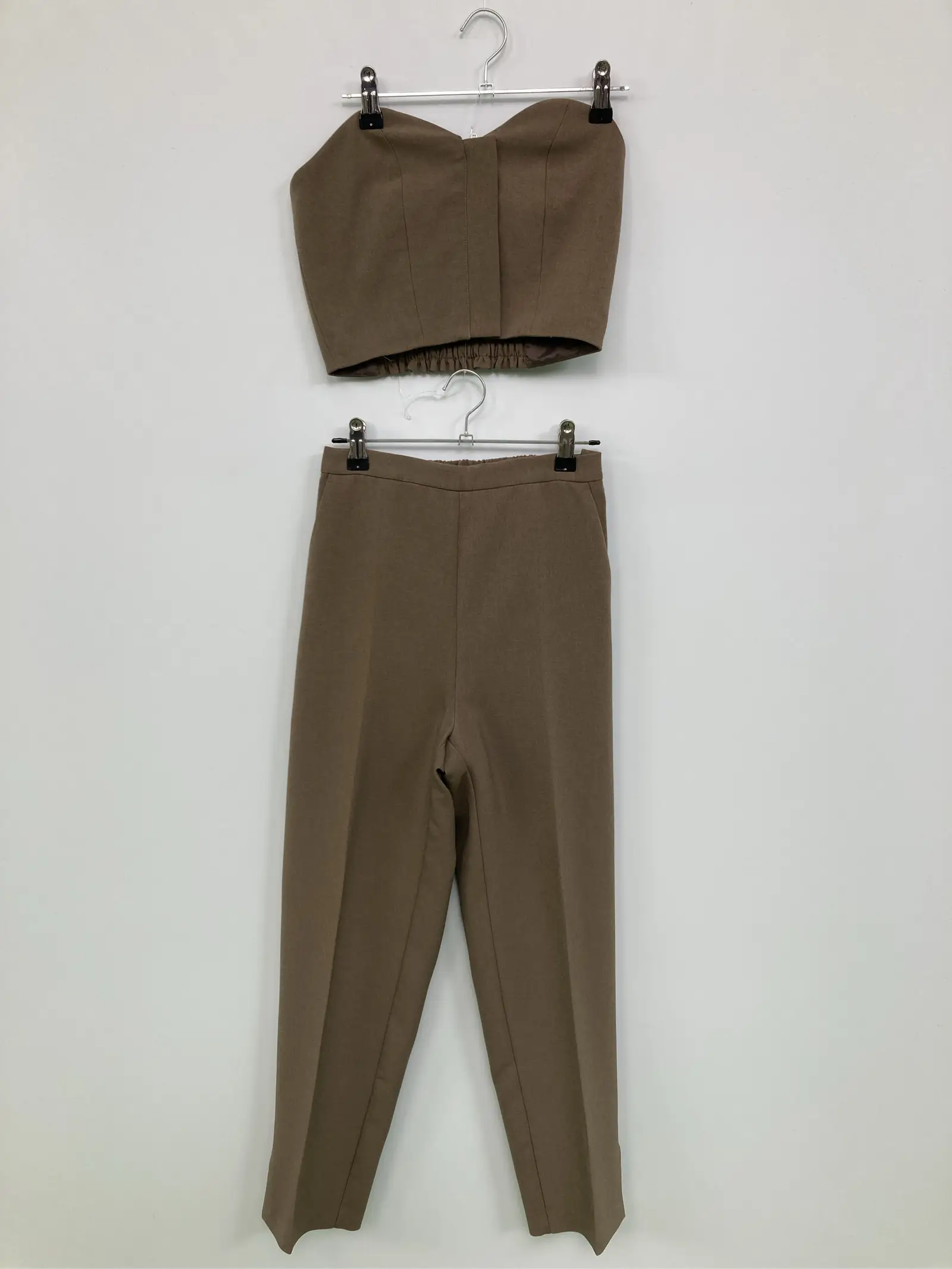 https://r2-worker.digdig.jp/product/a953dfc3-5dd7-4250-b3b9-5b737bd0b57f/8bec4211-11c9-4ec5-a16d-d0043583894d