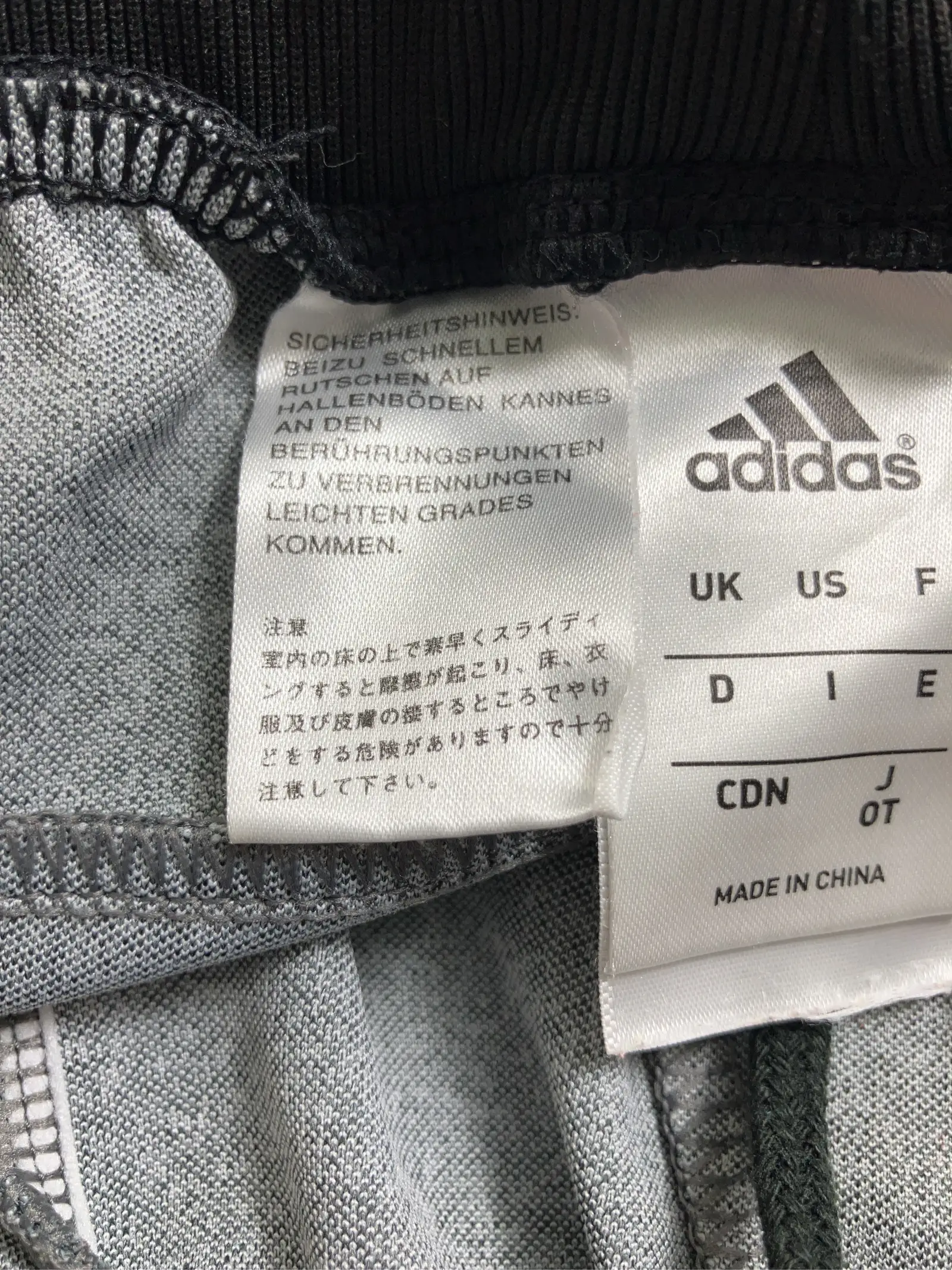 https://r2-worker.digdig.jp/product/a9588252-116b-4f18-b975-a69e27a2e437/1b6cd199-13b4-422c-83fe-377bc470ac97