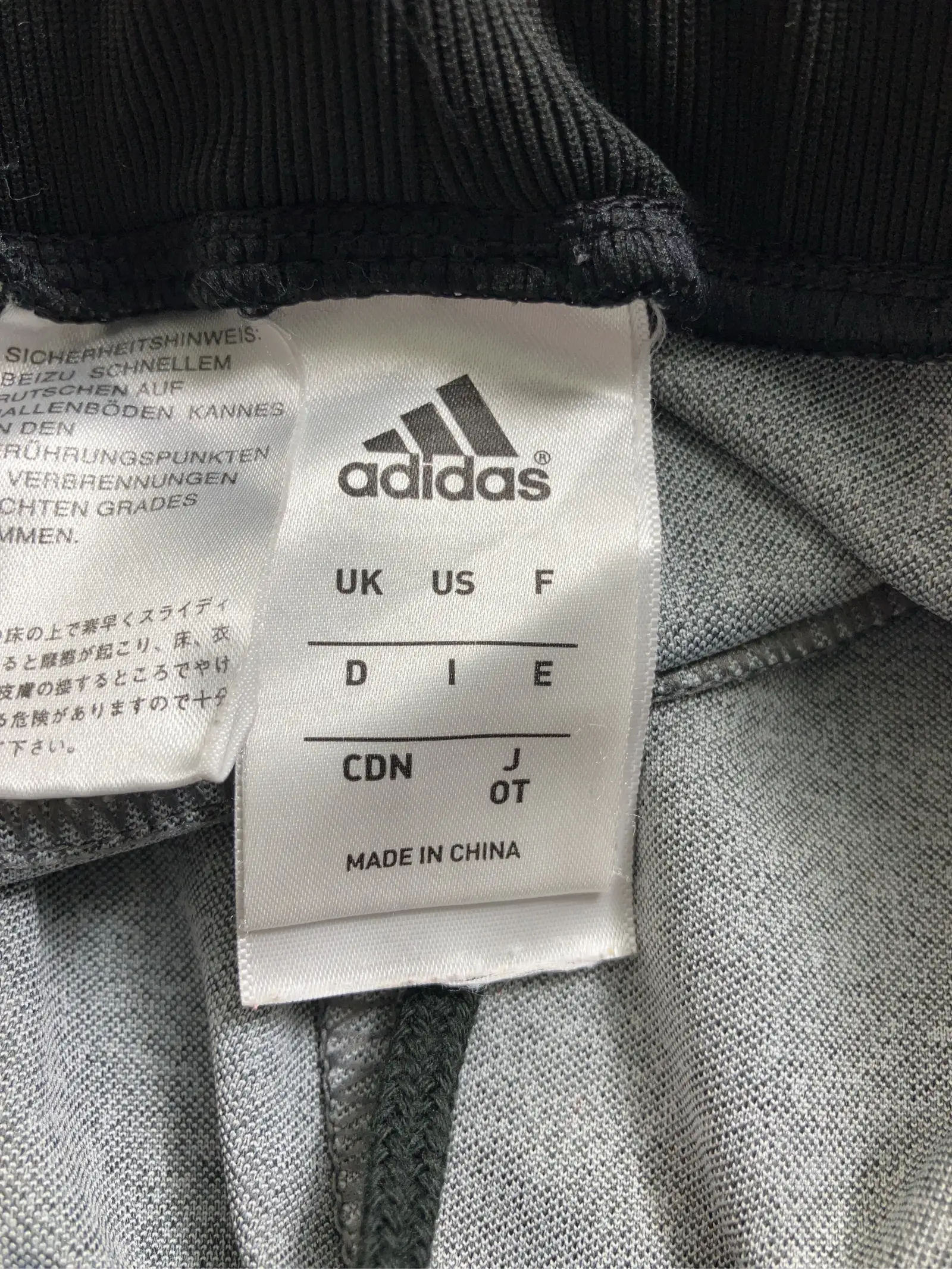 https://r2-worker.digdig.jp/product/a9588252-116b-4f18-b975-a69e27a2e437/af81c0e0-e399-4bb1-8743-59d19e2a6af7