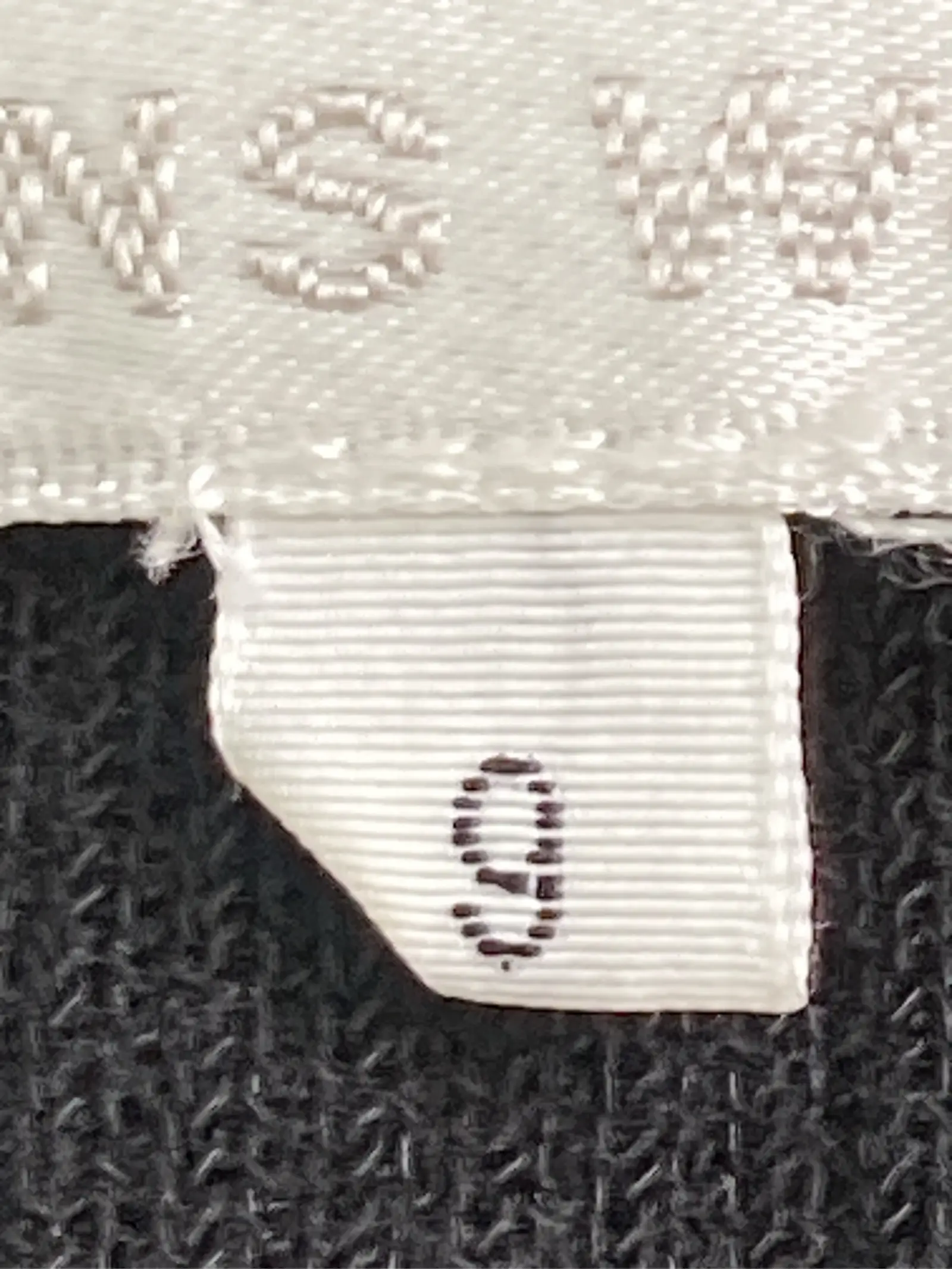 https://r2-worker.digdig.jp/product/a9642147-15d0-48ca-ae18-d2bd3ee6a0f0/3b73d536-75e8-49ad-b95f-a65979a2cc41