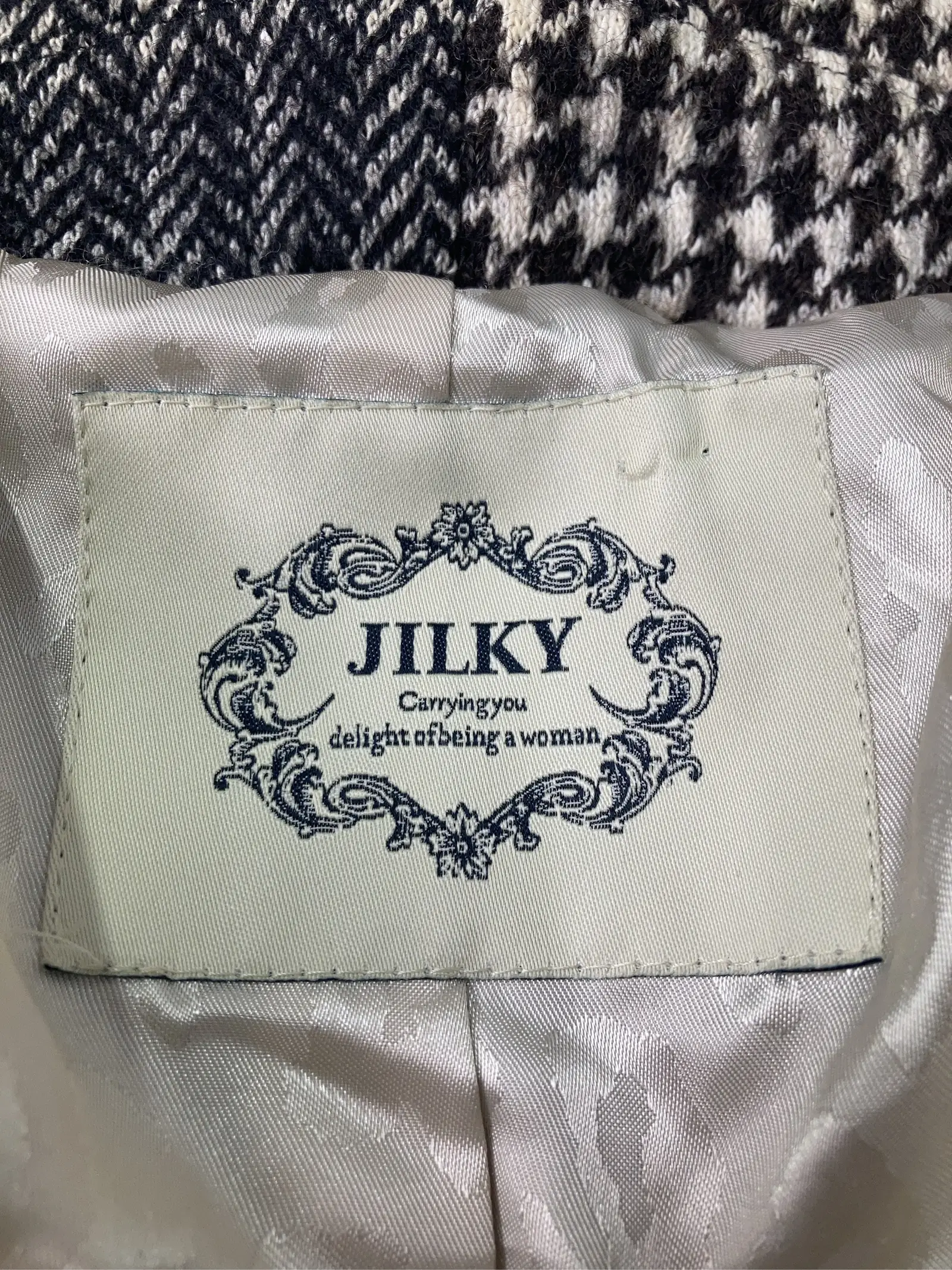 https://r2-worker.digdig.jp/product/a99cb7a0-a209-4f21-a7a9-9ab712a01964/ba738781-0038-49b8-99b7-163de8c24923