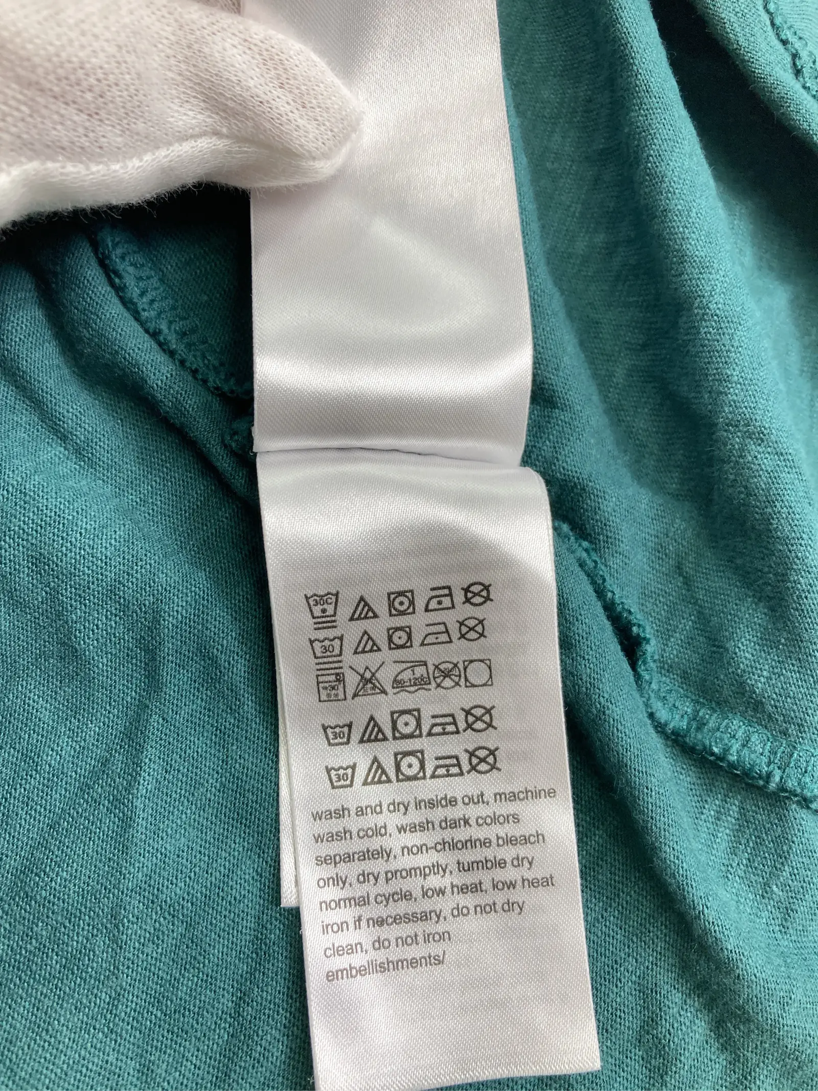 https://r2-worker.digdig.jp/product/a9a01ede-0c3c-4eb3-abda-8a565ce537ff/b28252b7-6c0c-4292-837e-cff4e25f7c07
