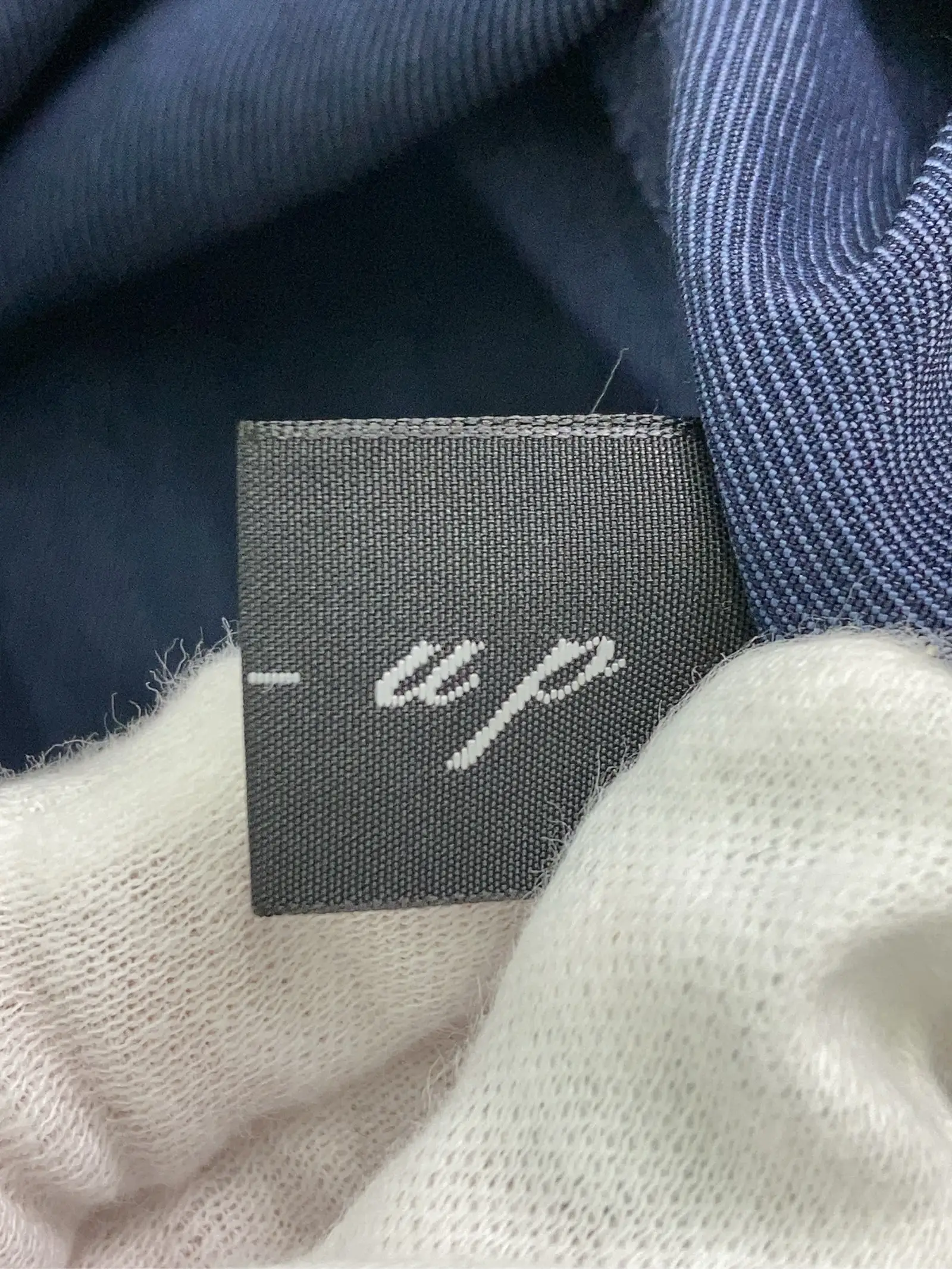 https://r2-worker.digdig.jp/product/a9e4247b-2781-431b-8ca6-b2a91f97e187/85af3218-4199-41c7-afe4-9b28d1bf5f7e