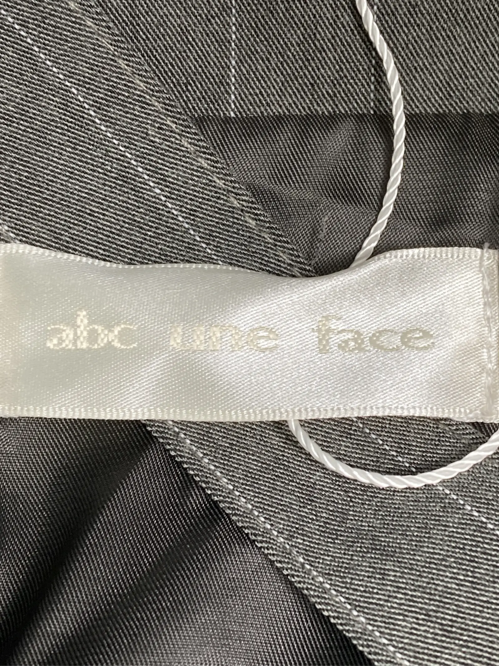 https://r2-worker.digdig.jp/product/a9e945ef-0674-4dfd-b217-b0ef6b554da6/ede75206-e3ab-4a37-b517-2fedf0baf1b4