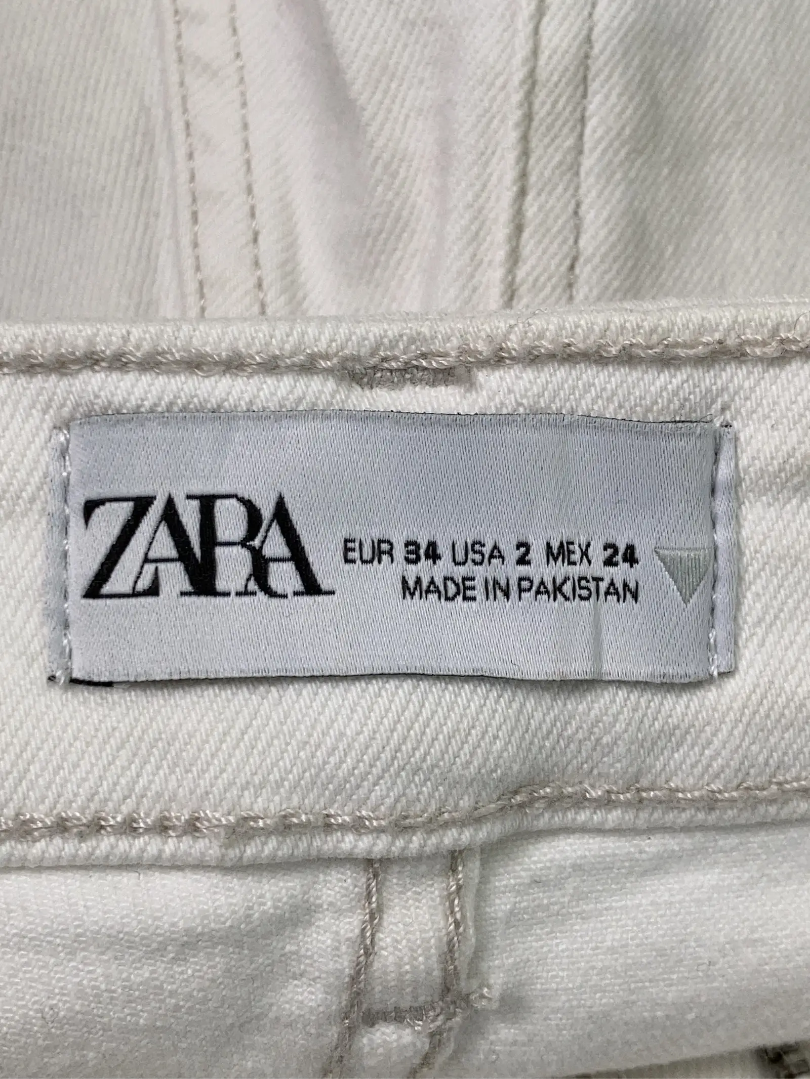 https://r2-worker.digdig.jp/product/a9ea2f19-249d-4a67-b5e7-ba36c88a2f07/208c8c7f-a2c8-4cb5-a135-ec9ed7bd75df