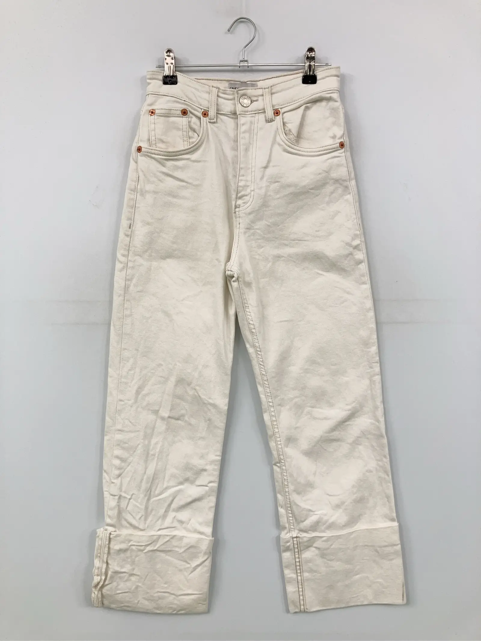 https://r2-worker.digdig.jp/product/a9ea2f19-249d-4a67-b5e7-ba36c88a2f07/a3c9b21e-cb31-45c4-bd4d-39122937be49