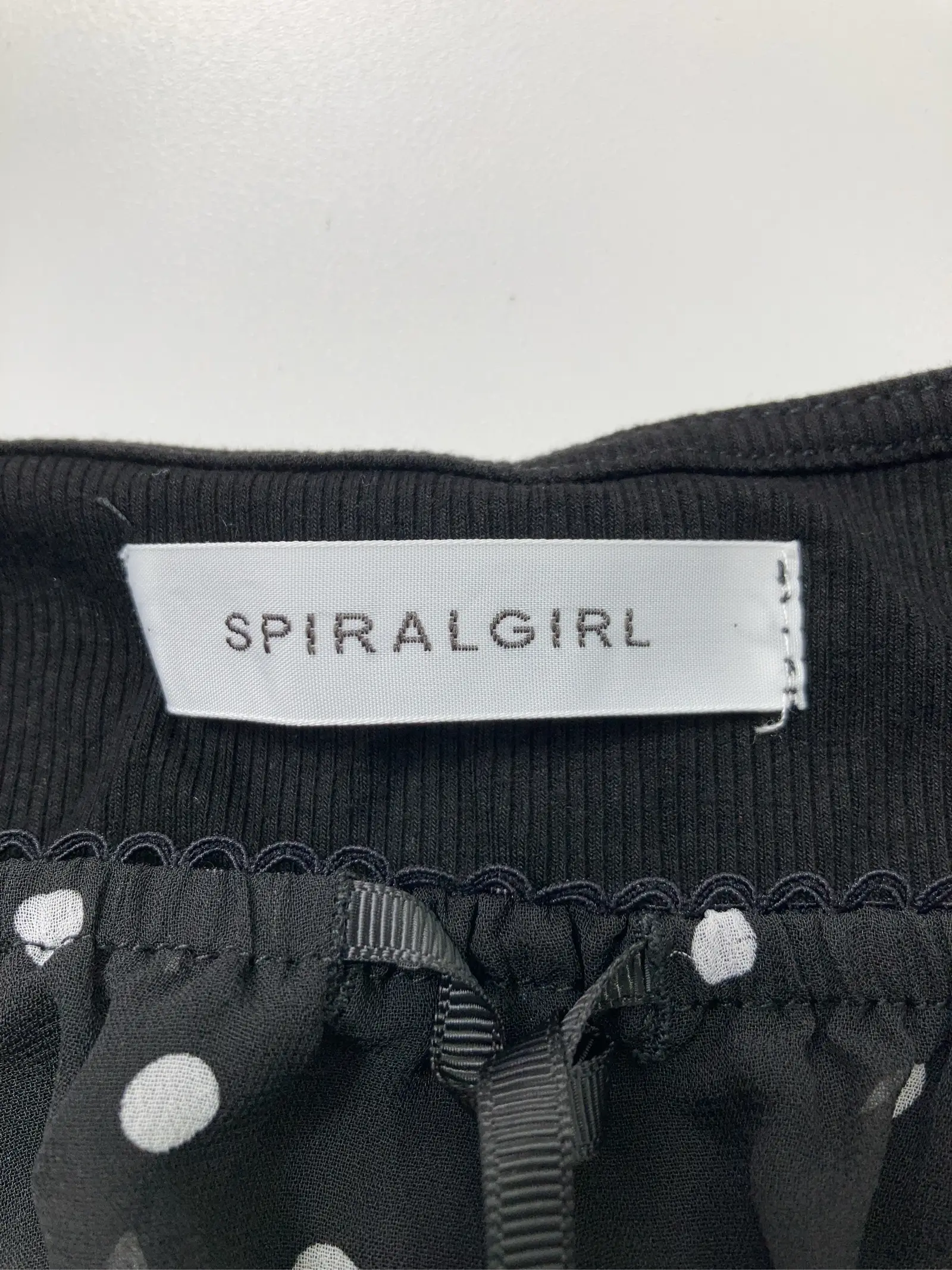 https://r2-worker.digdig.jp/product/aa3ccbd2-394c-4b15-926d-bc0851711d2f/7c5ee13a-685f-40ff-8045-ab3b3b0bafe2