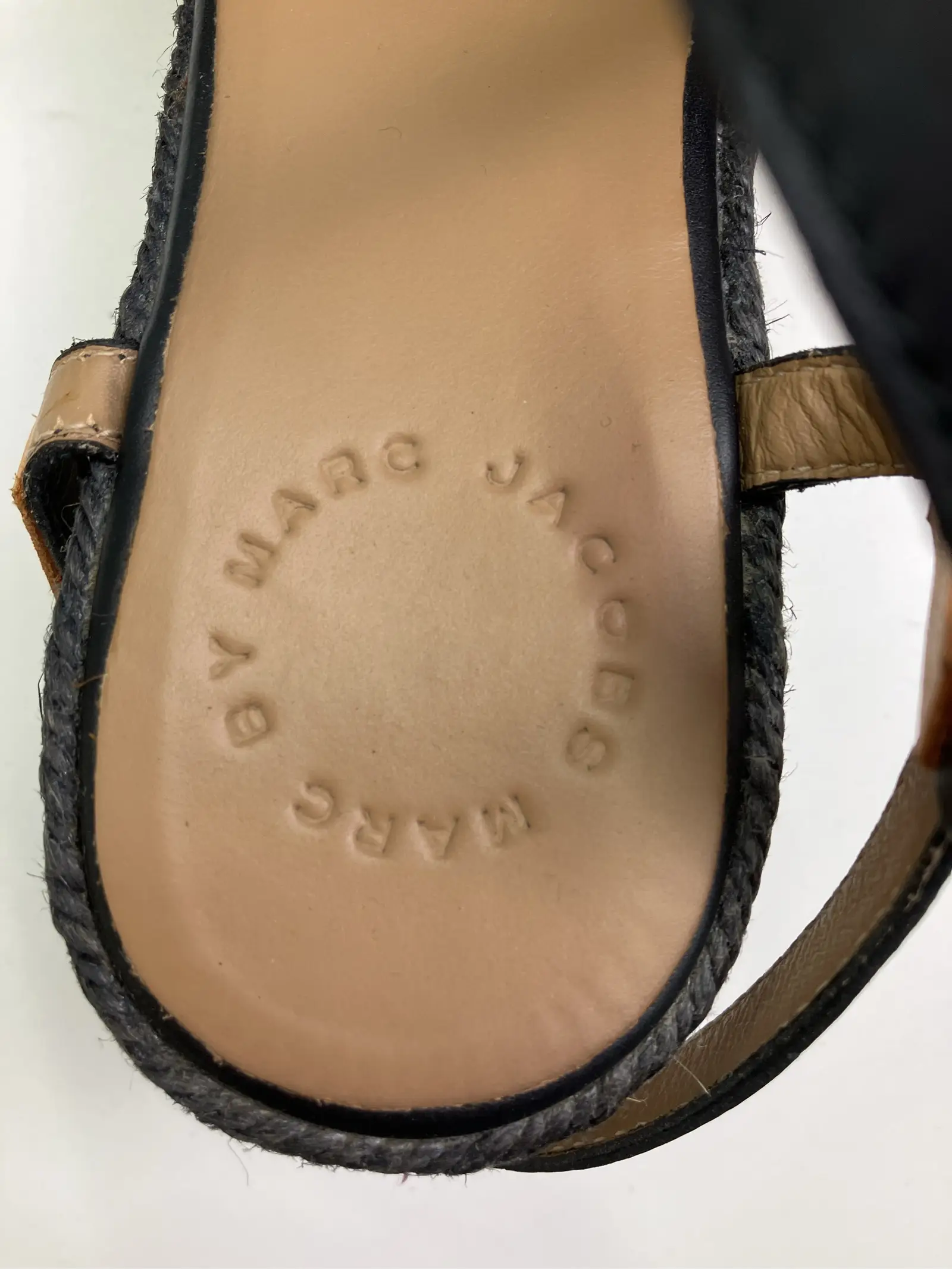 https://r2-worker.digdig.jp/product/aaa4cdeb-031a-403f-92b3-9eb51cc55599/3fd7fad9-9b71-4cd4-9218-aafc5482921a