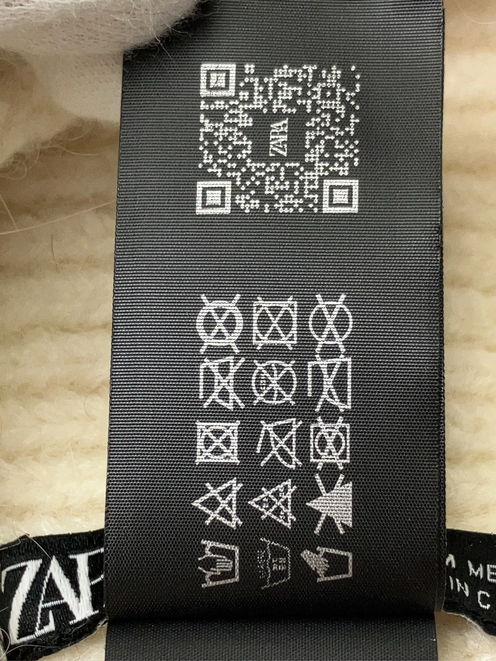 https://r2-worker.digdig.jp/product/aaef3109-2ce9-4a80-bea0-2c03956f750b/e24b777d-05c2-442e-bee2-a590127912ec
