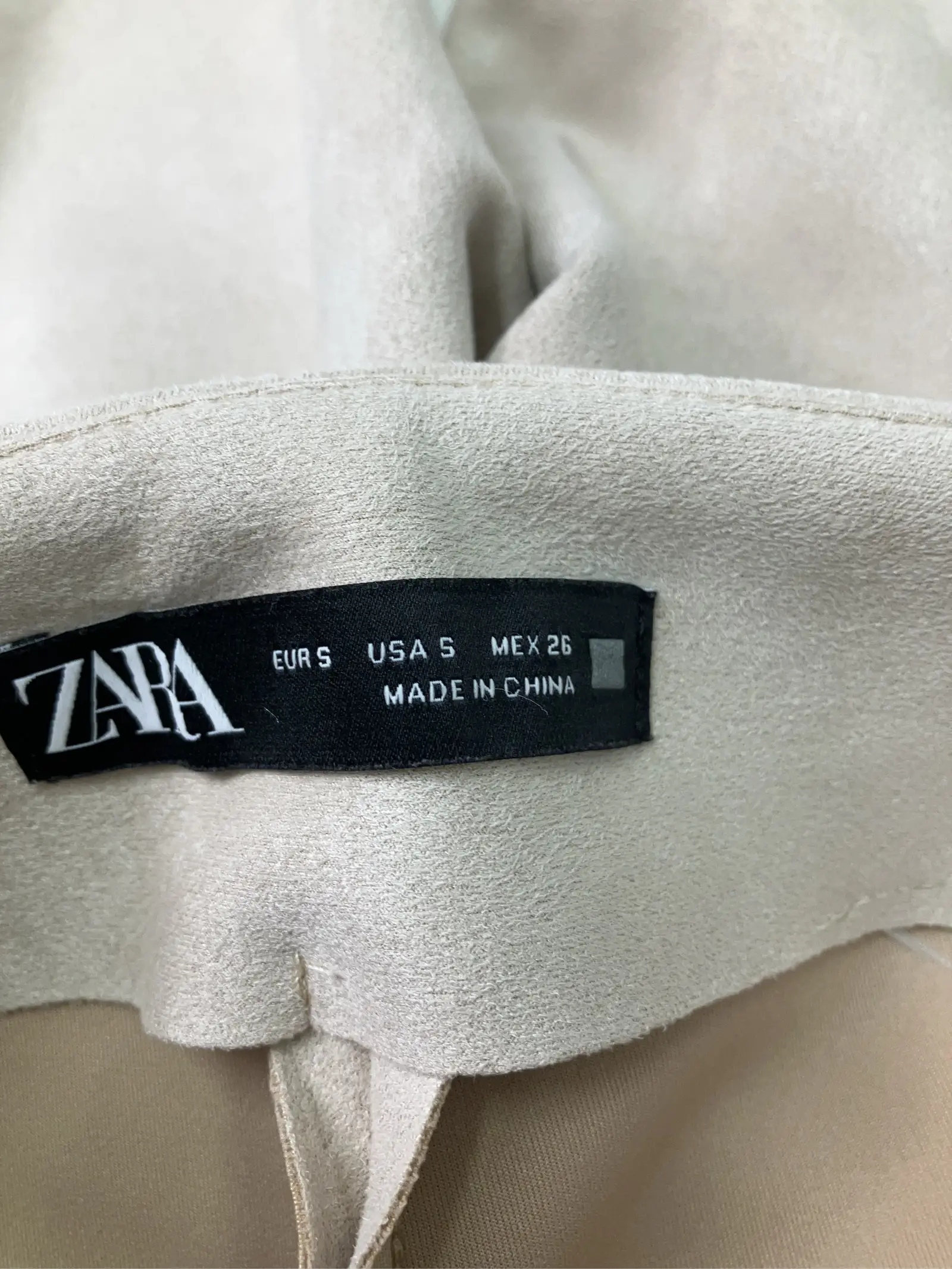 https://r2-worker.digdig.jp/product/ab60d2f2-4c1d-4571-8d3d-9f4ccb8227e5/bcbe4826-b6cb-4f12-9c5e-8a6a6e2c1f1a