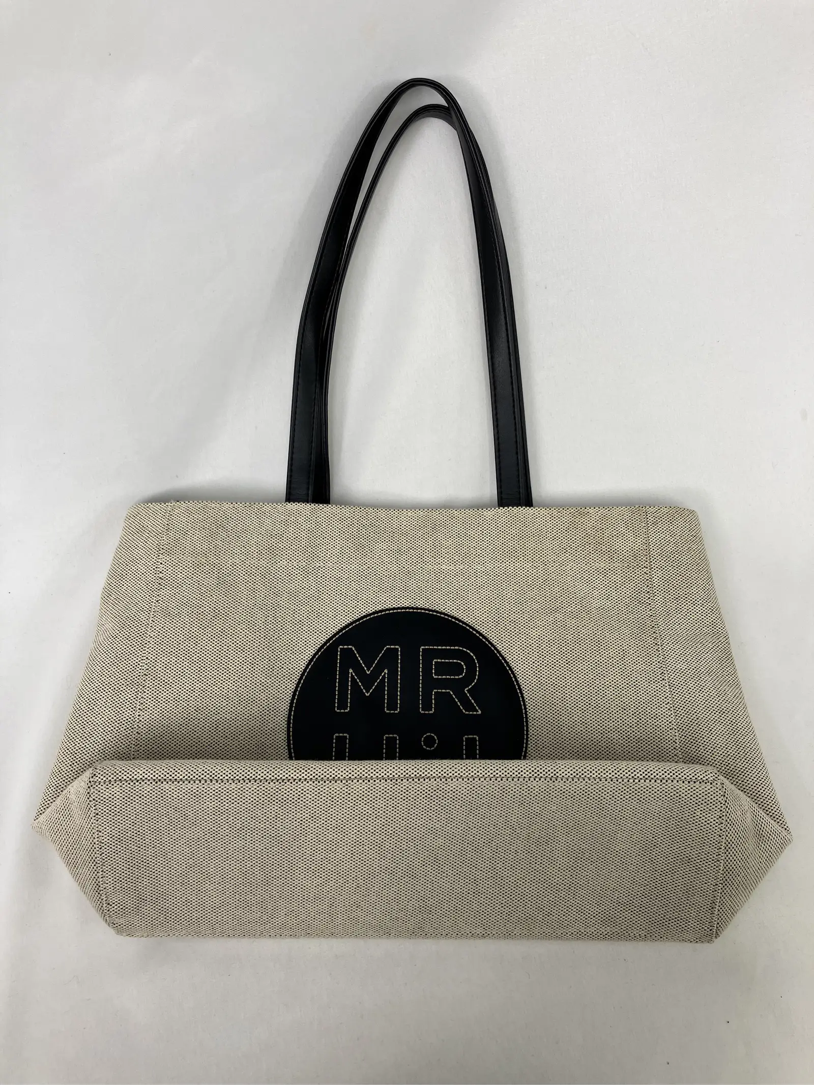 https://r2-worker.digdig.jp/product/ad9bd6d6-3a4d-4804-acd4-23b43815bf1e/cb1ba77b-b8b2-4505-b9b3-295724f5c2a1