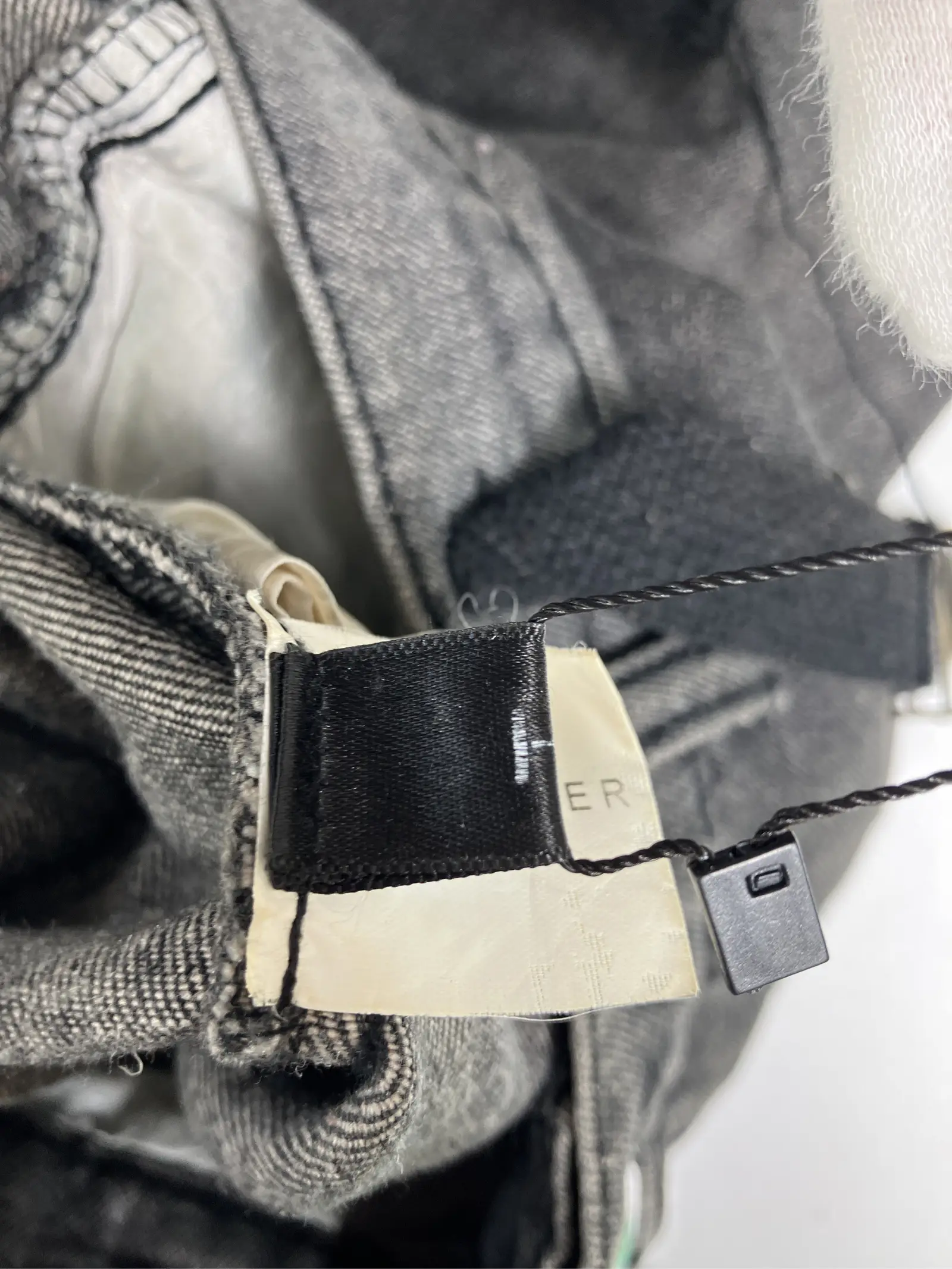 https://r2-worker.digdig.jp/product/ae1e5ac4-d618-43ab-838d-117671f3e07b/5dbd48de-e422-4f3f-b034-64a682802d53