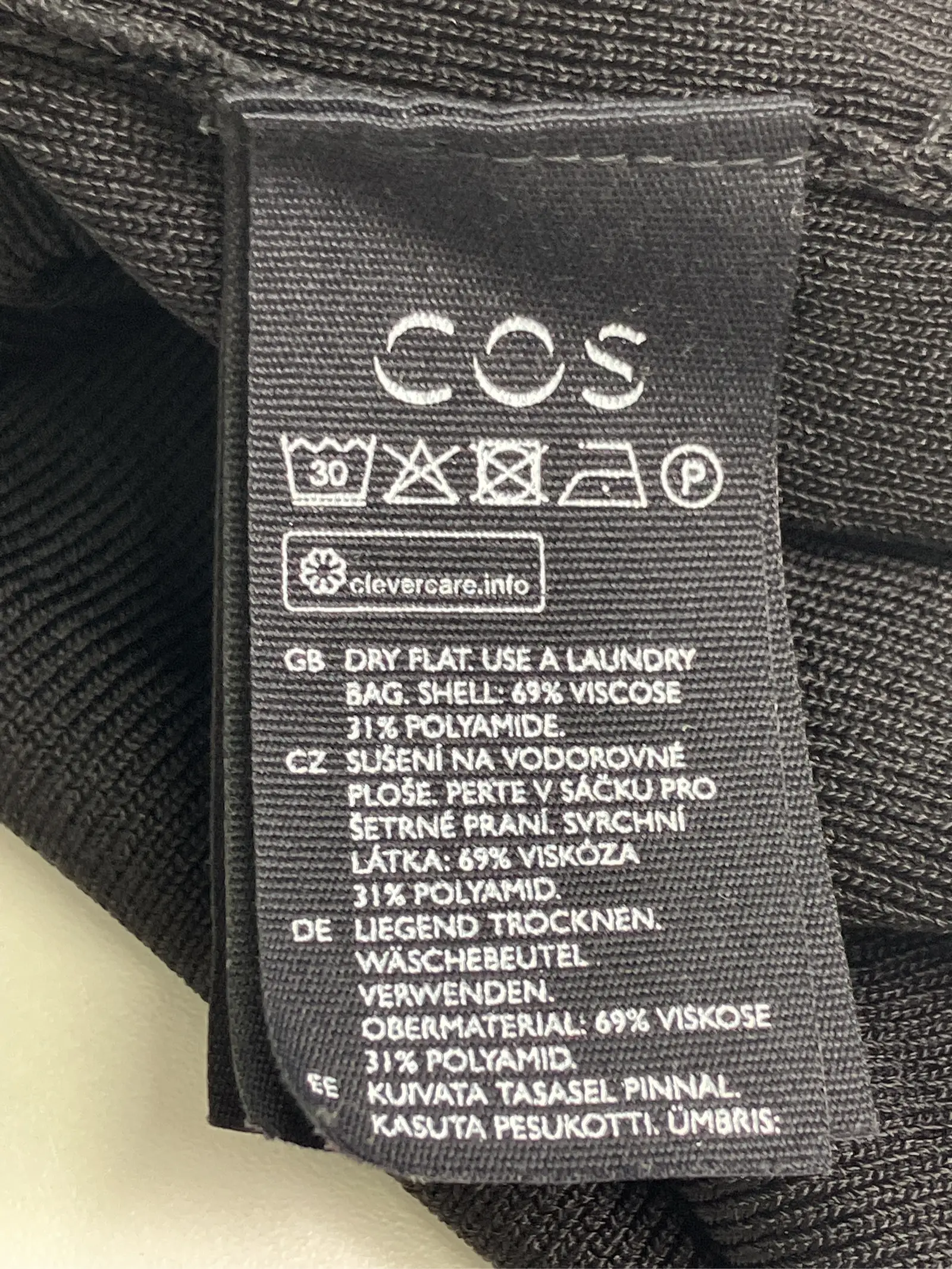 https://r2-worker.digdig.jp/product/ae6d95de-192a-4259-b8d2-5ab0cedab623/d303432e-77df-461b-ba13-85790d276986
