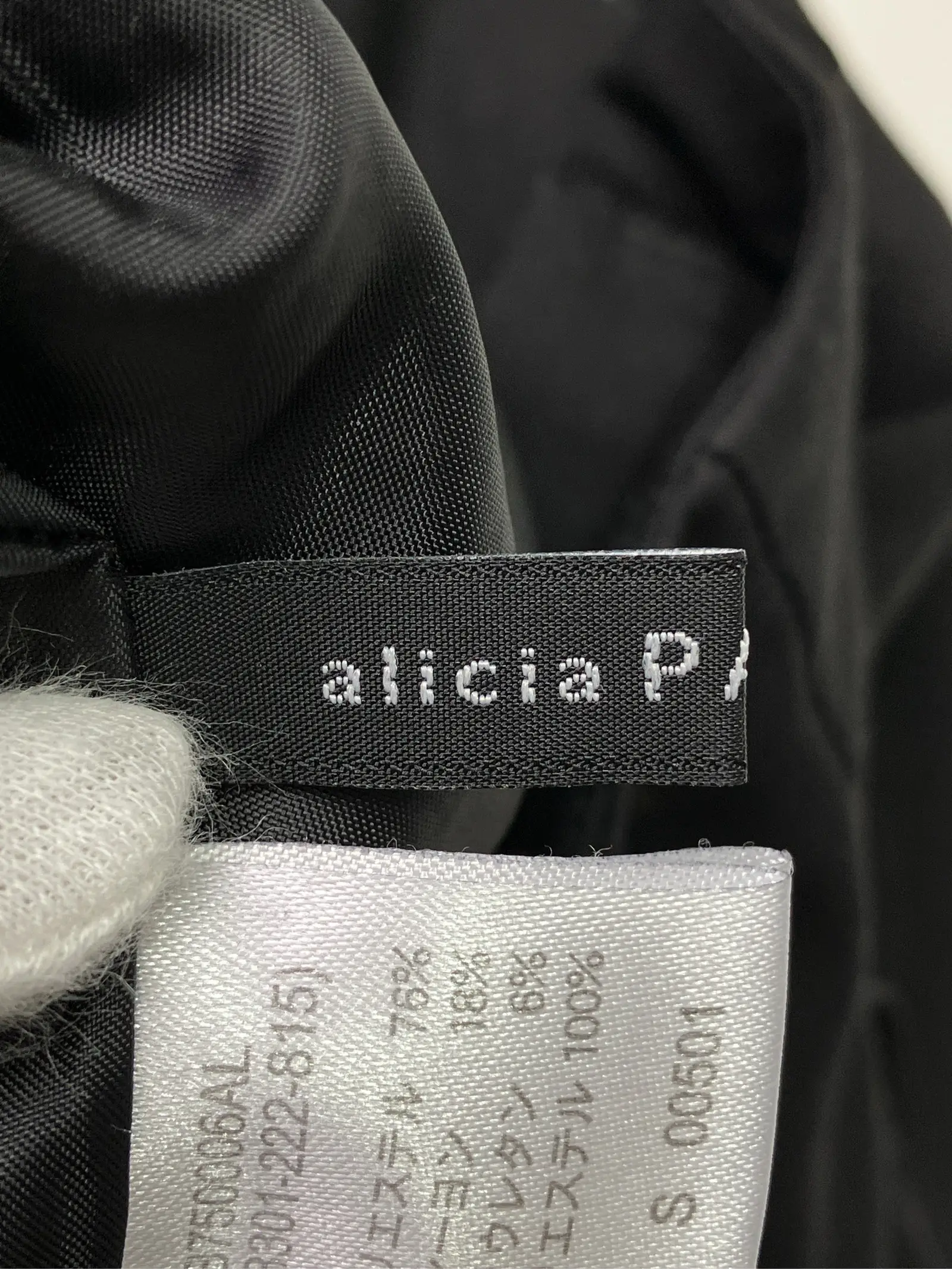 https://r2-worker.digdig.jp/product/ae9f102f-af1c-4b5a-91c6-ba17c08d4bab/5bf1bd8c-207b-40bc-87ad-a1997c0bf4a0