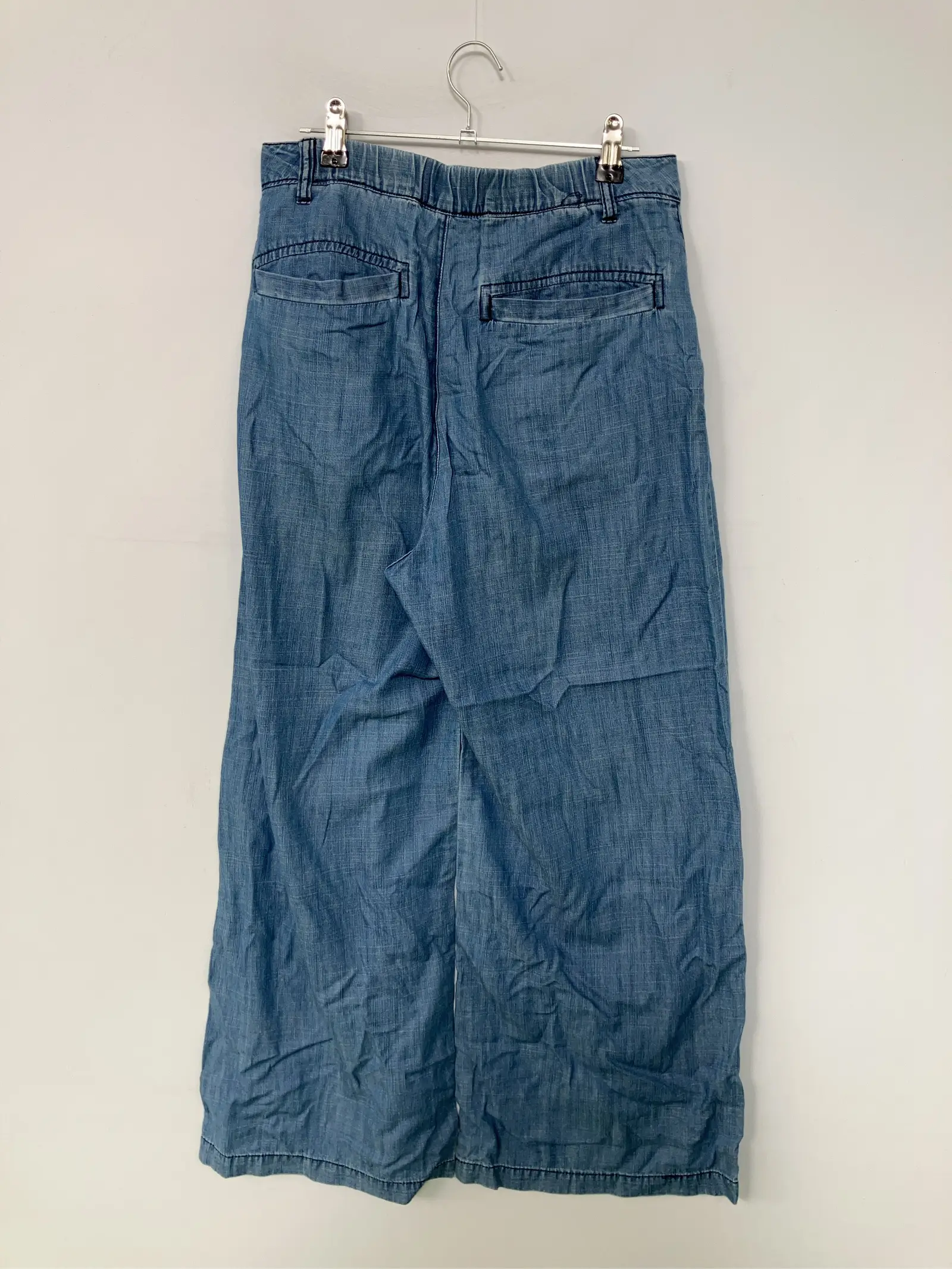 https://r2-worker.digdig.jp/product/af2054aa-bbd8-4c3d-bbd5-e19d0ce8b231/4990710d-b465-4cc2-b646-c0a2df306345