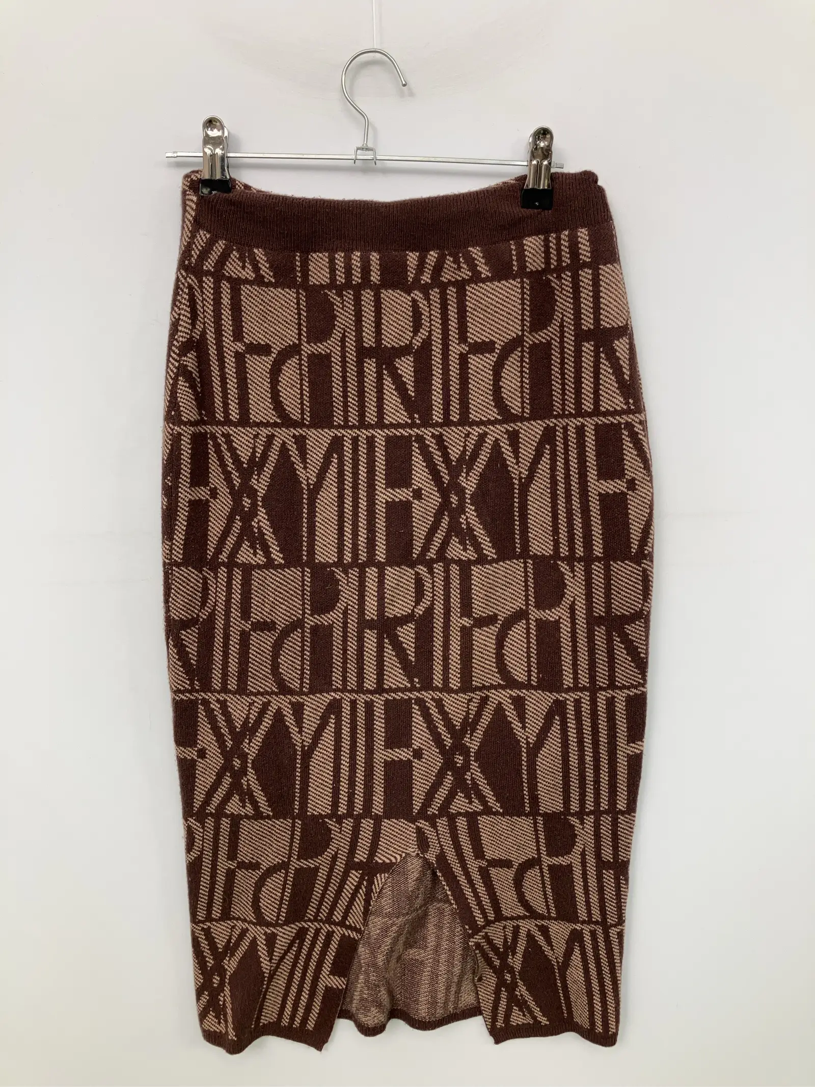 https://r2-worker.digdig.jp/product/af210b2e-51b3-4a27-af17-103dae9101da/880097a0-8556-417e-97ad-e6671cb5fdc6
