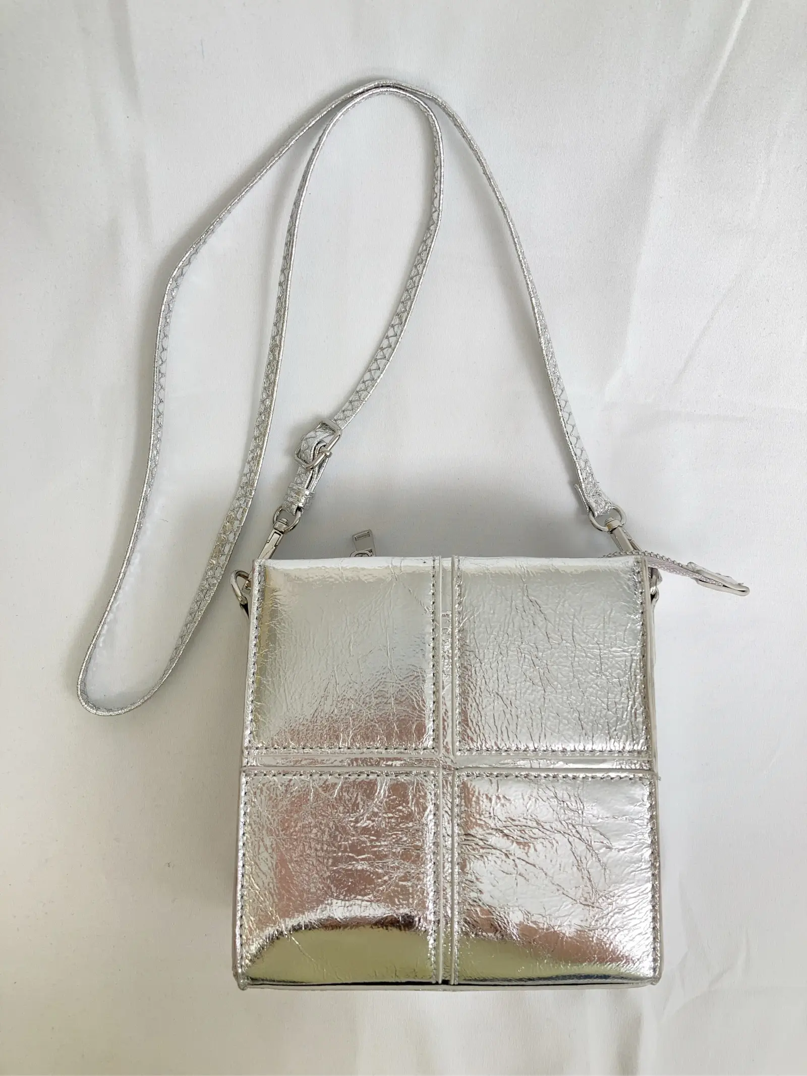 https://r2-worker.digdig.jp/product/af452e49-5d98-4816-abee-c30ad63e112e/91a7590b-440f-4395-90cf-ee3b67556f1e