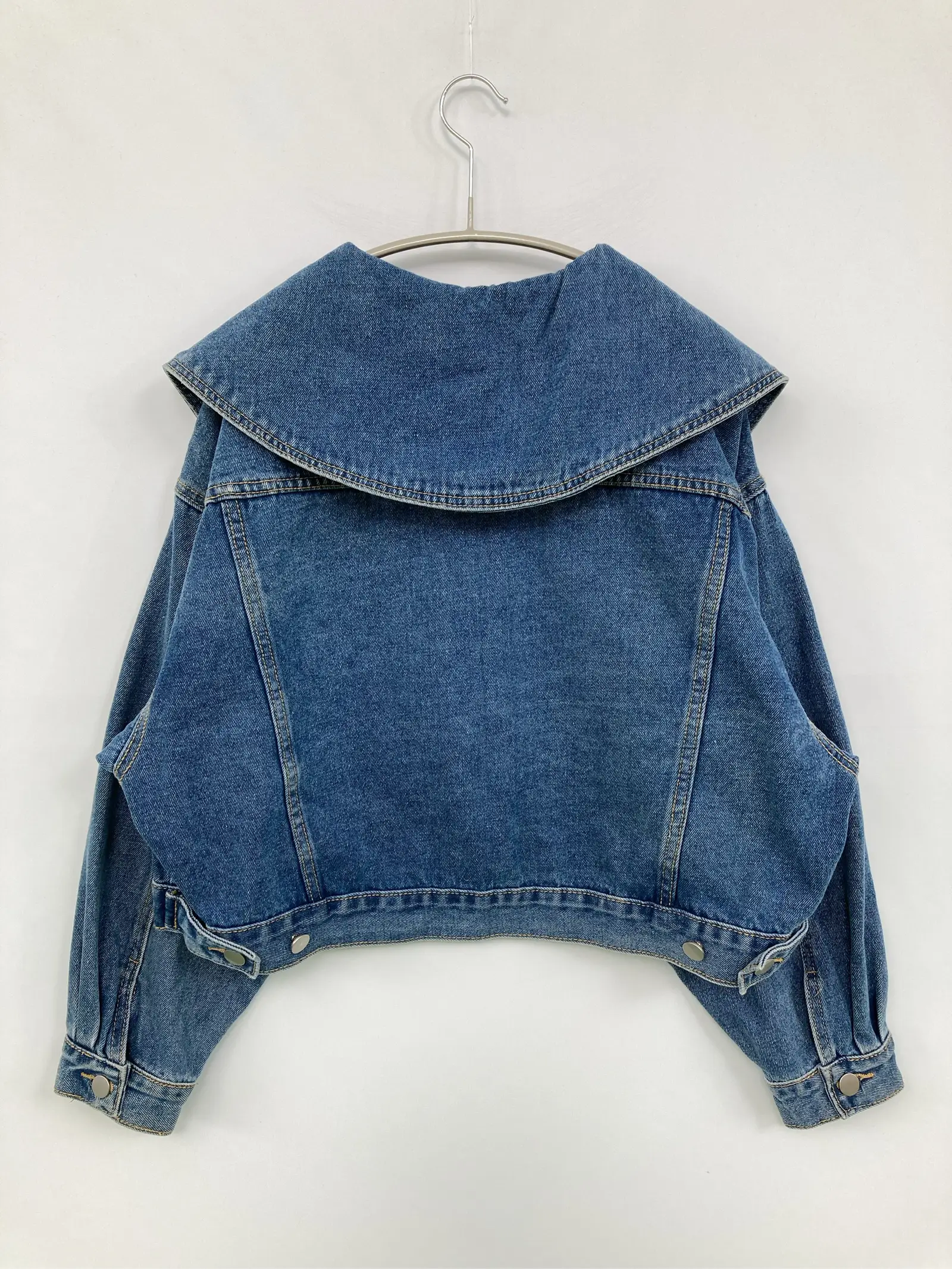 https://r2-worker.digdig.jp/product/b0443a2f-da5d-4635-bd31-1a4ab2bef4d1/94bfeae9-9061-47b2-9002-3be379eabebd