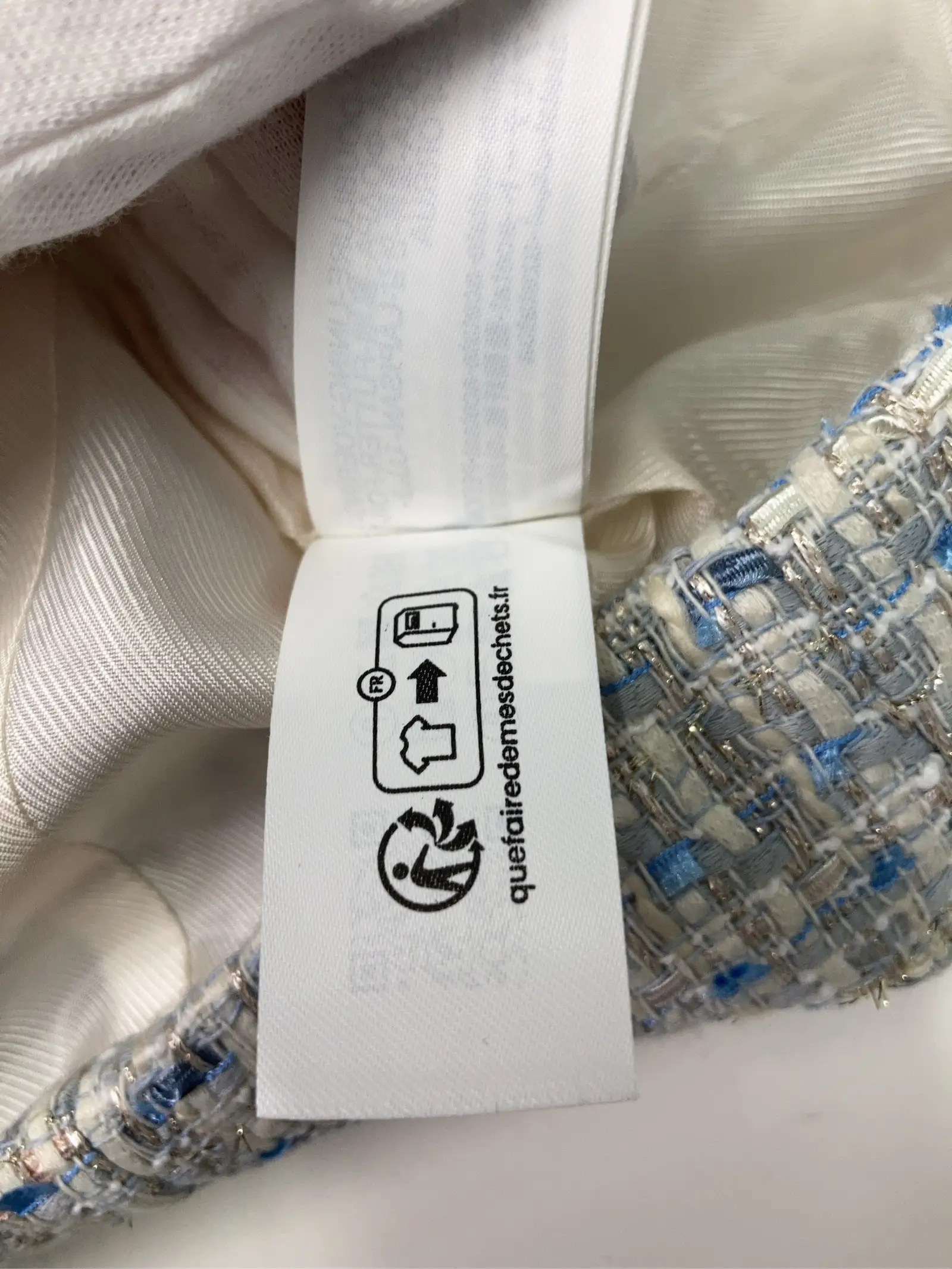 https://r2-worker.digdig.jp/product/b0ea43e0-d13a-4f6d-894e-bbd31735bc12/bf0123f0-7ee8-47fe-b9d3-214c5258e059