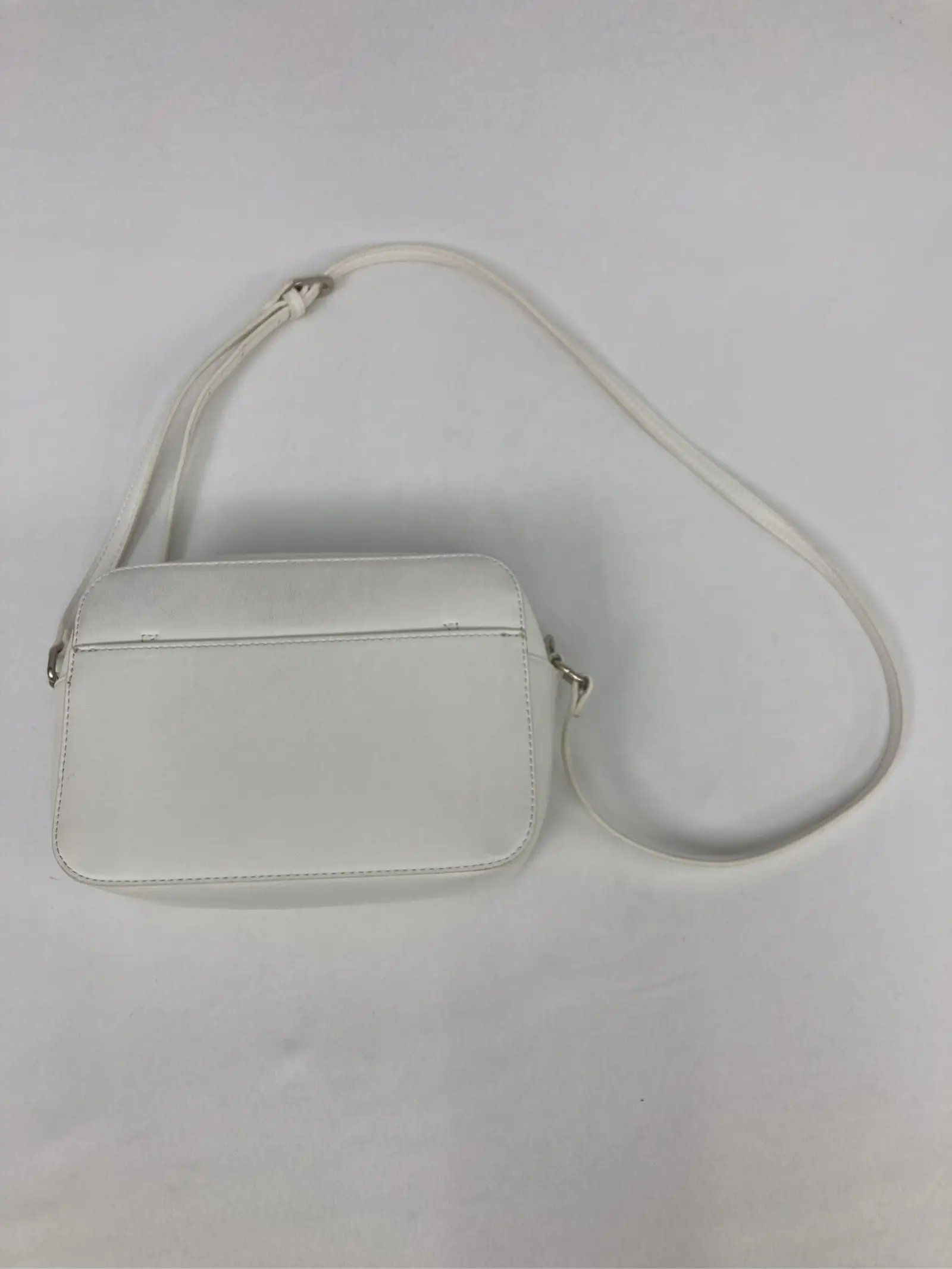 https://r2-worker.digdig.jp/product/b15b4c6f-d7b3-4cc3-b0c7-435cba46d2ca/e888adef-4041-46af-8541-a24ac55cbc3f