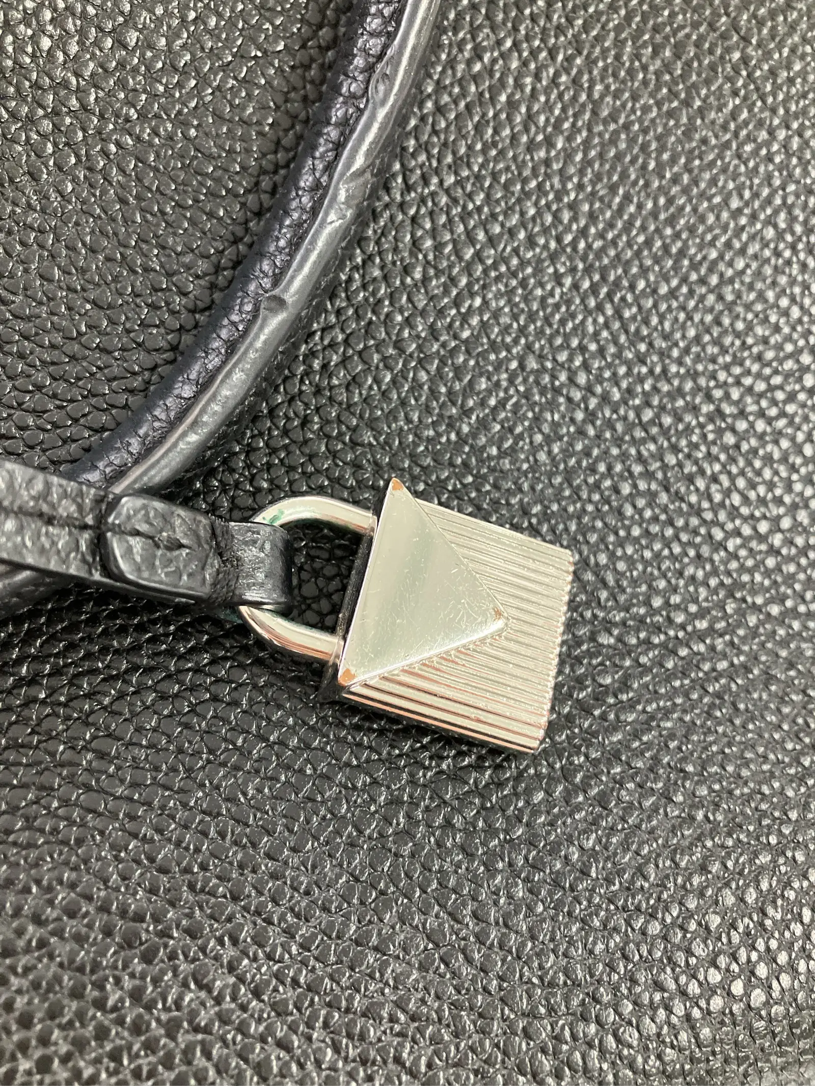 https://r2-worker.digdig.jp/product/b19ce6bf-3050-44d8-a0b9-5effed9e4766/1eaeca07-df0f-4954-af44-348659492d7a