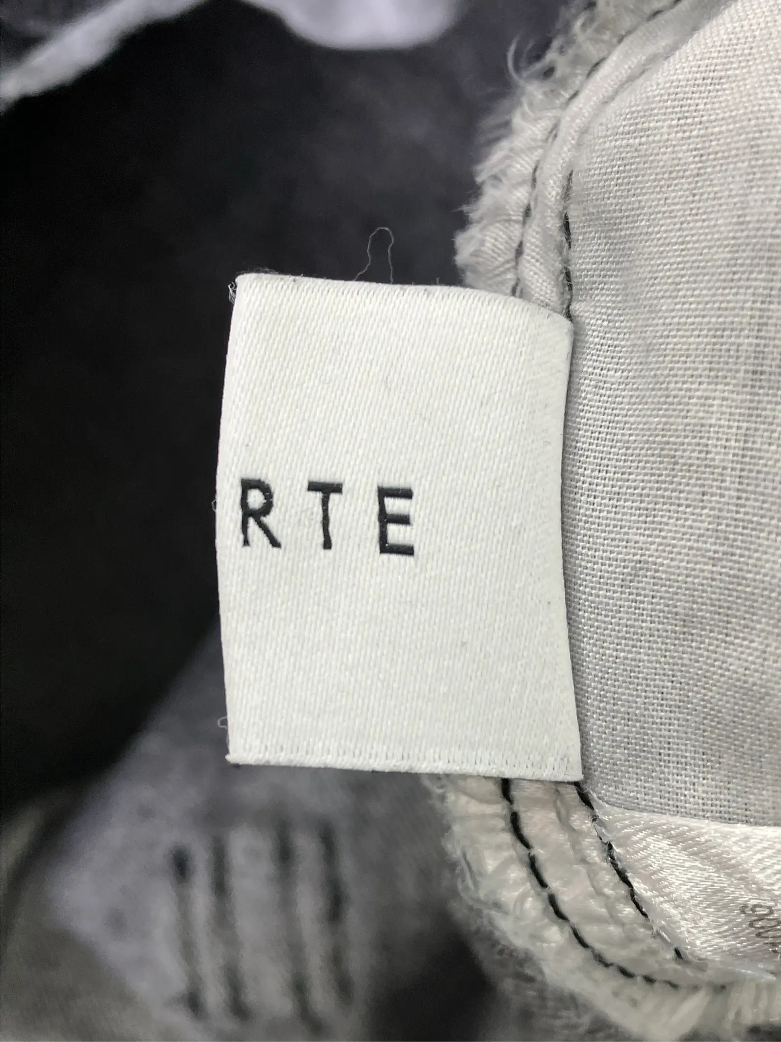 https://r2-worker.digdig.jp/product/b1b67069-4eb8-4340-a626-6264531ab169/e24eb1f0-f551-4626-848e-d0c9eb8ad10e