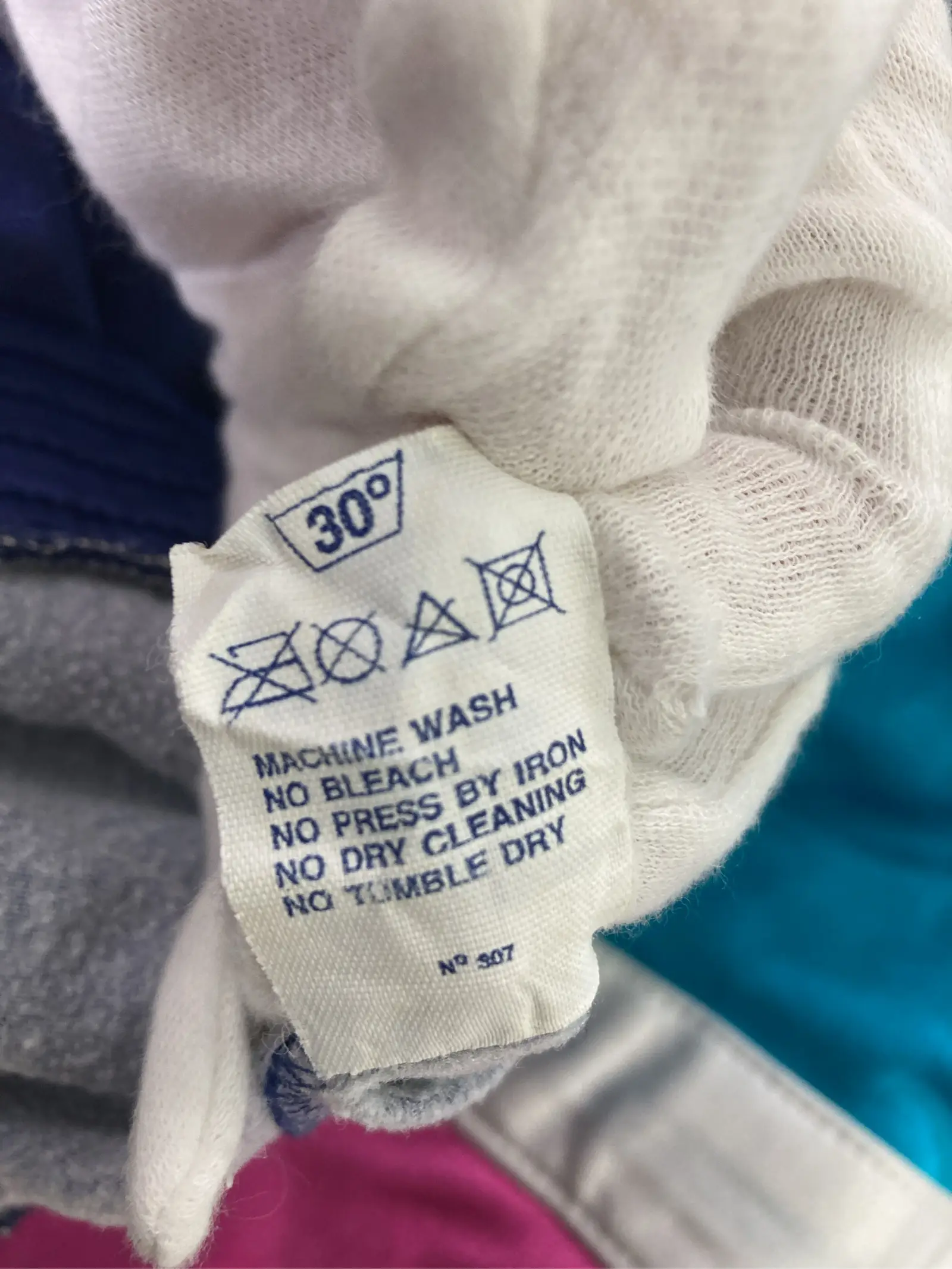 https://r2-worker.digdig.jp/product/b1d97abc-58c1-4e48-96b1-036673050e54/7427b514-8358-4a33-bdde-dbbed0518d1a