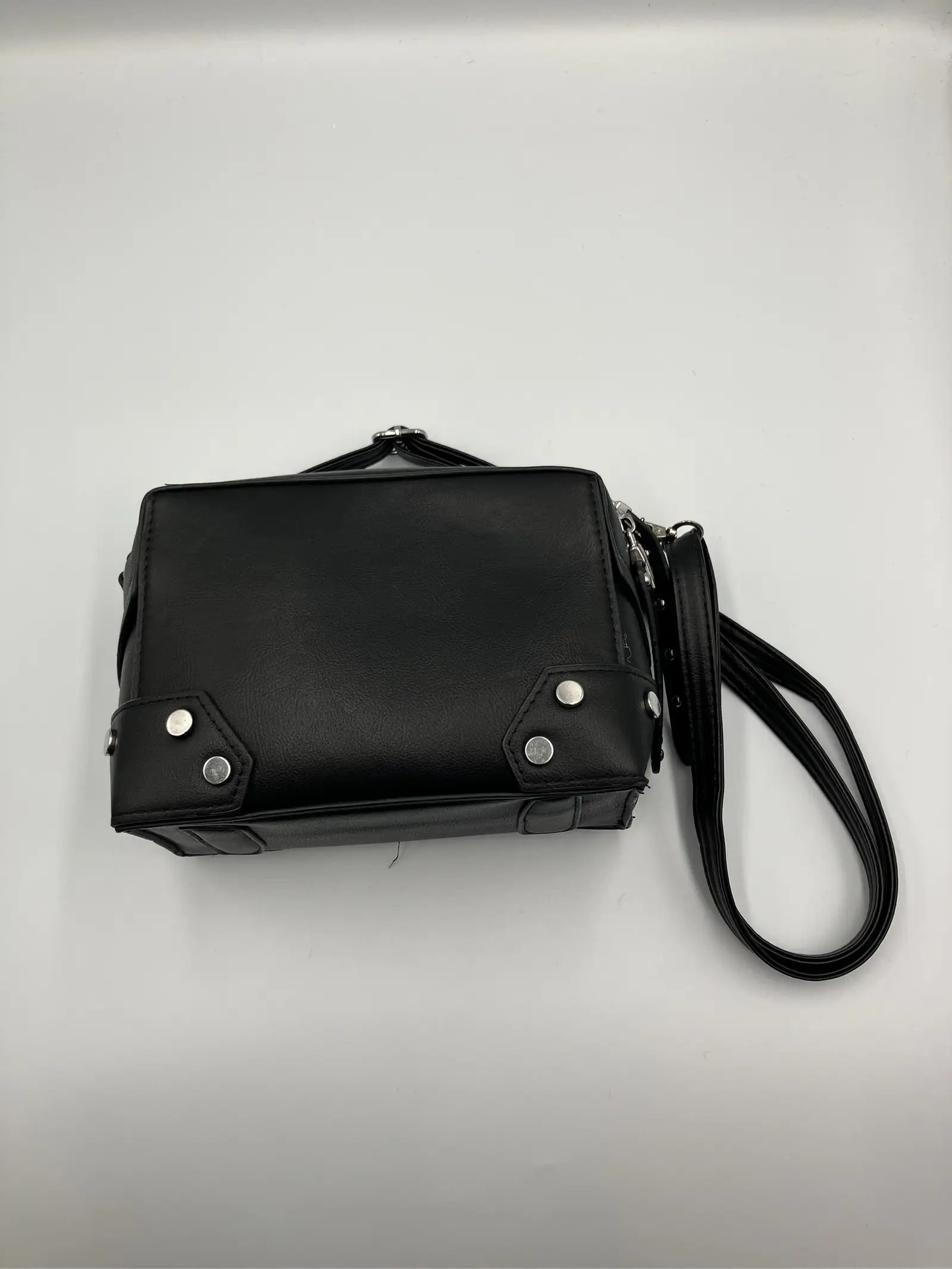 https://r2-worker.digdig.jp/product/b2811662-fec7-453a-907a-2e3af91e5c0d/5931052b-ed27-4ffc-9033-04129ef715b2