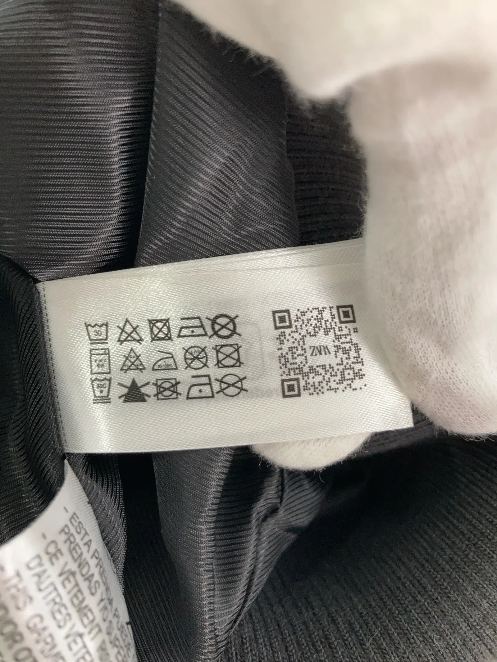 https://r2-worker.digdig.jp/product/b2f23960-3f8e-4800-b6f3-9f96c773393d/65a993d2-5059-4d8c-9901-83f207c6b109