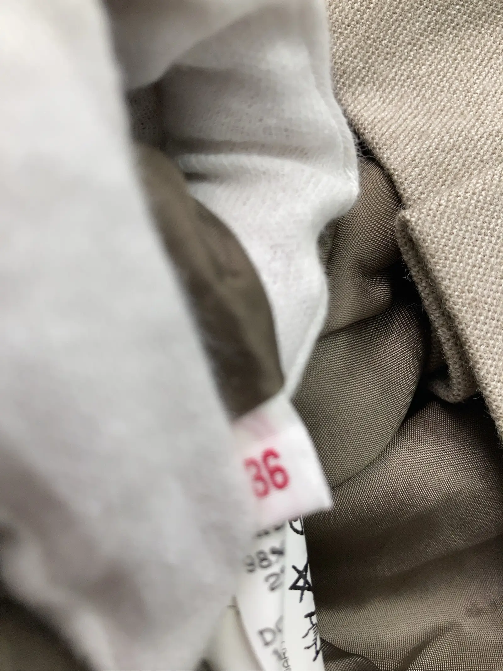 https://r2-worker.digdig.jp/product/b3e7d06c-56c6-463c-b4b9-3f09720f704e/96496c20-78bc-4293-ae4e-c37b952165f8