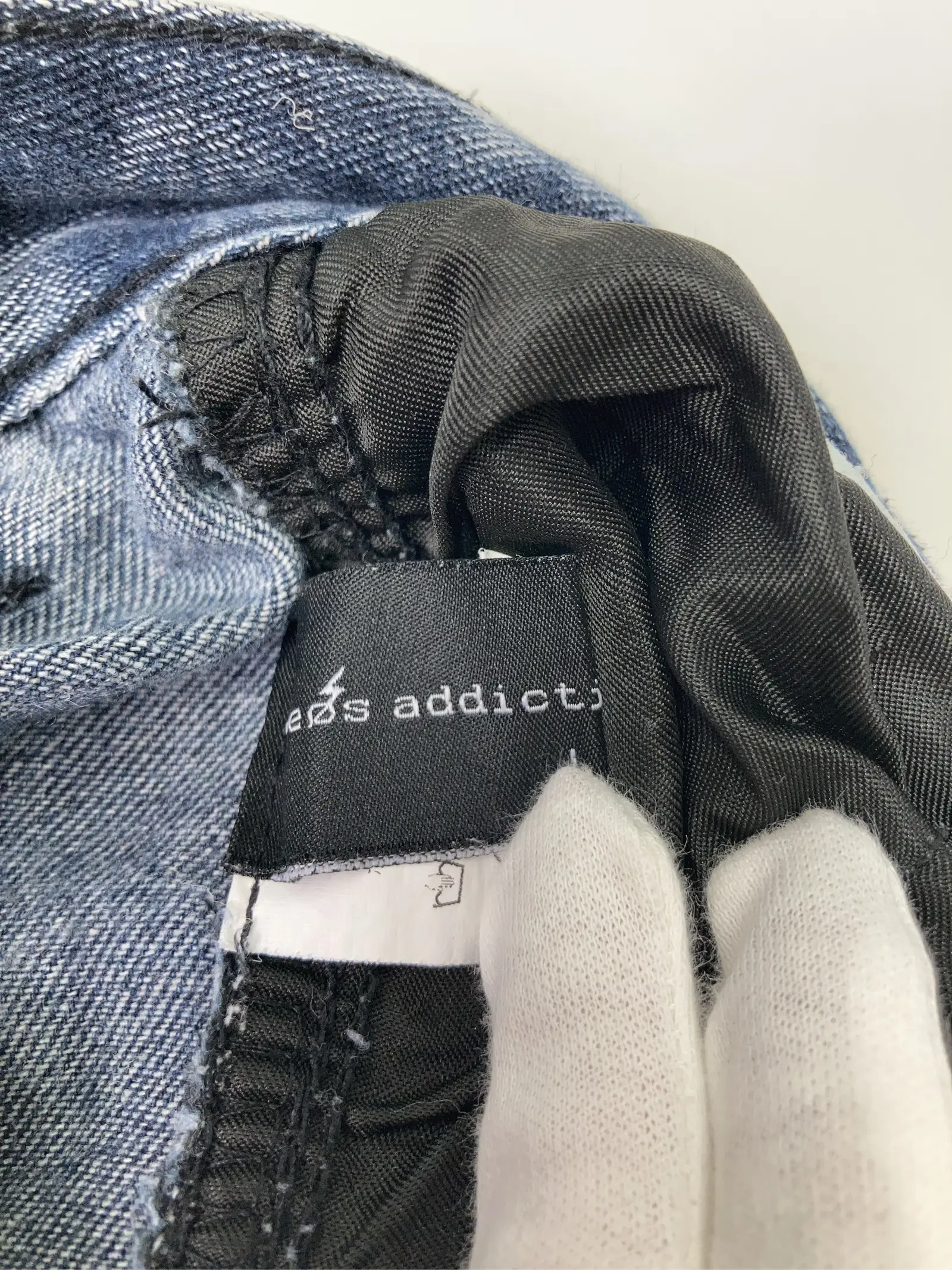 https://r2-worker.digdig.jp/product/b46b2b9b-8ac8-40ed-837f-f00cd716acf4/d6f717f9-7316-4f99-bb47-2c021987b467