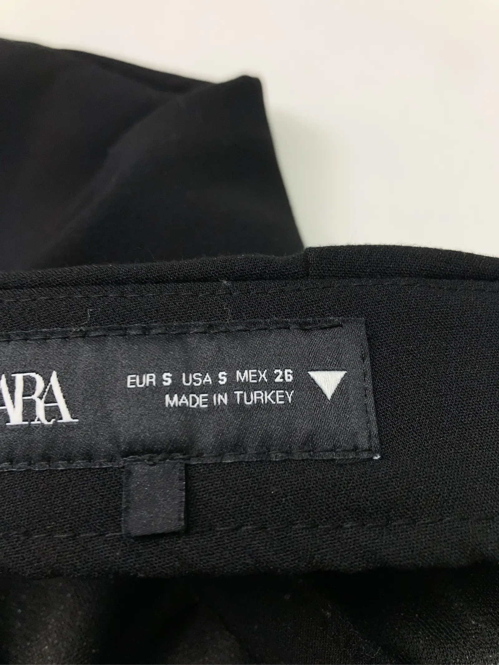 https://r2-worker.digdig.jp/product/b52d8227-f9ac-4af3-b60b-9a93546c83ba/67a08875-3179-4425-9025-cd4fdaa1500f