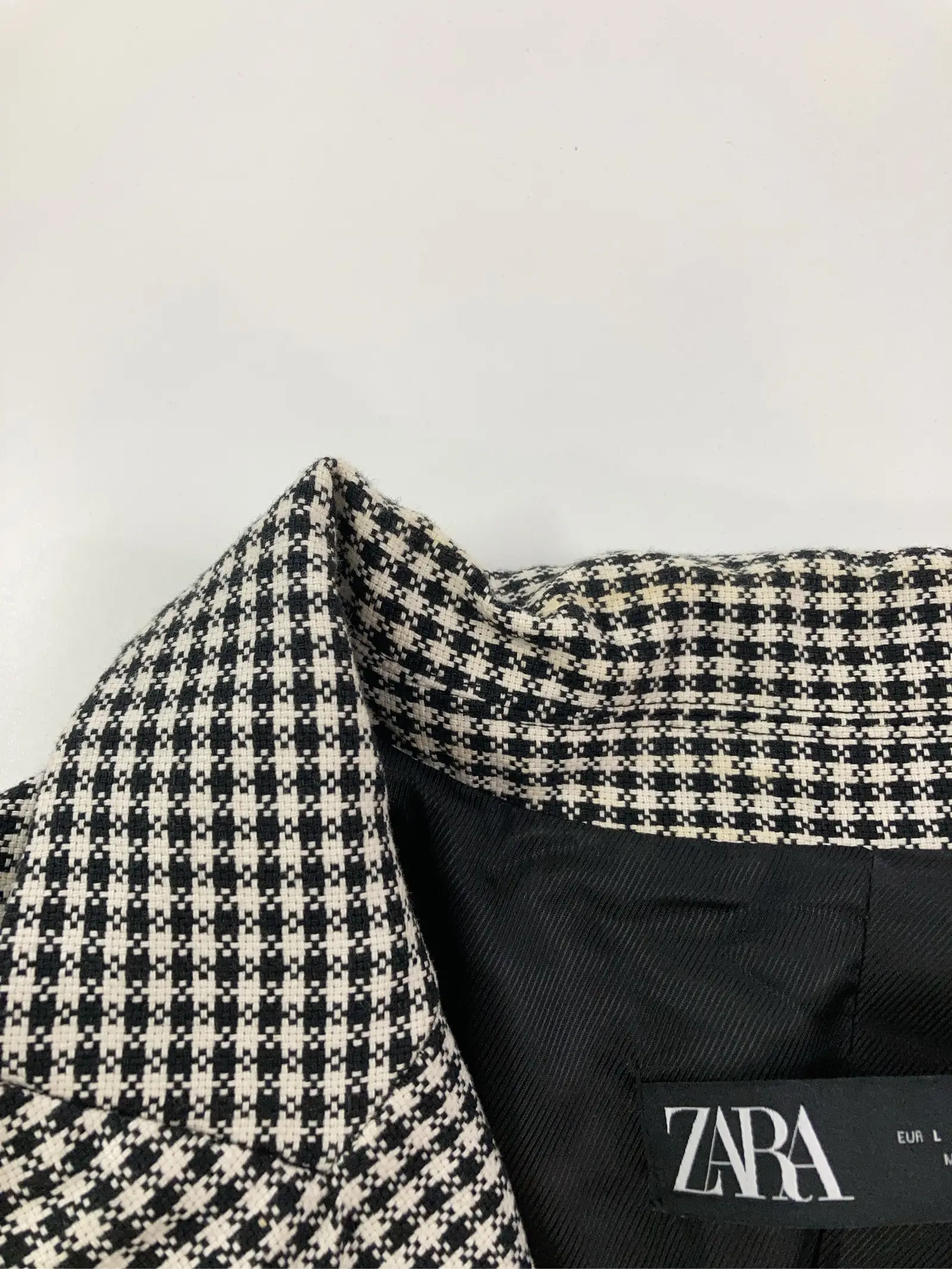 https://r2-worker.digdig.jp/product/b588810b-e6ed-478e-a369-eb36e30c9436/d6dfc400-a90b-4c85-9a88-162282fbc8a4