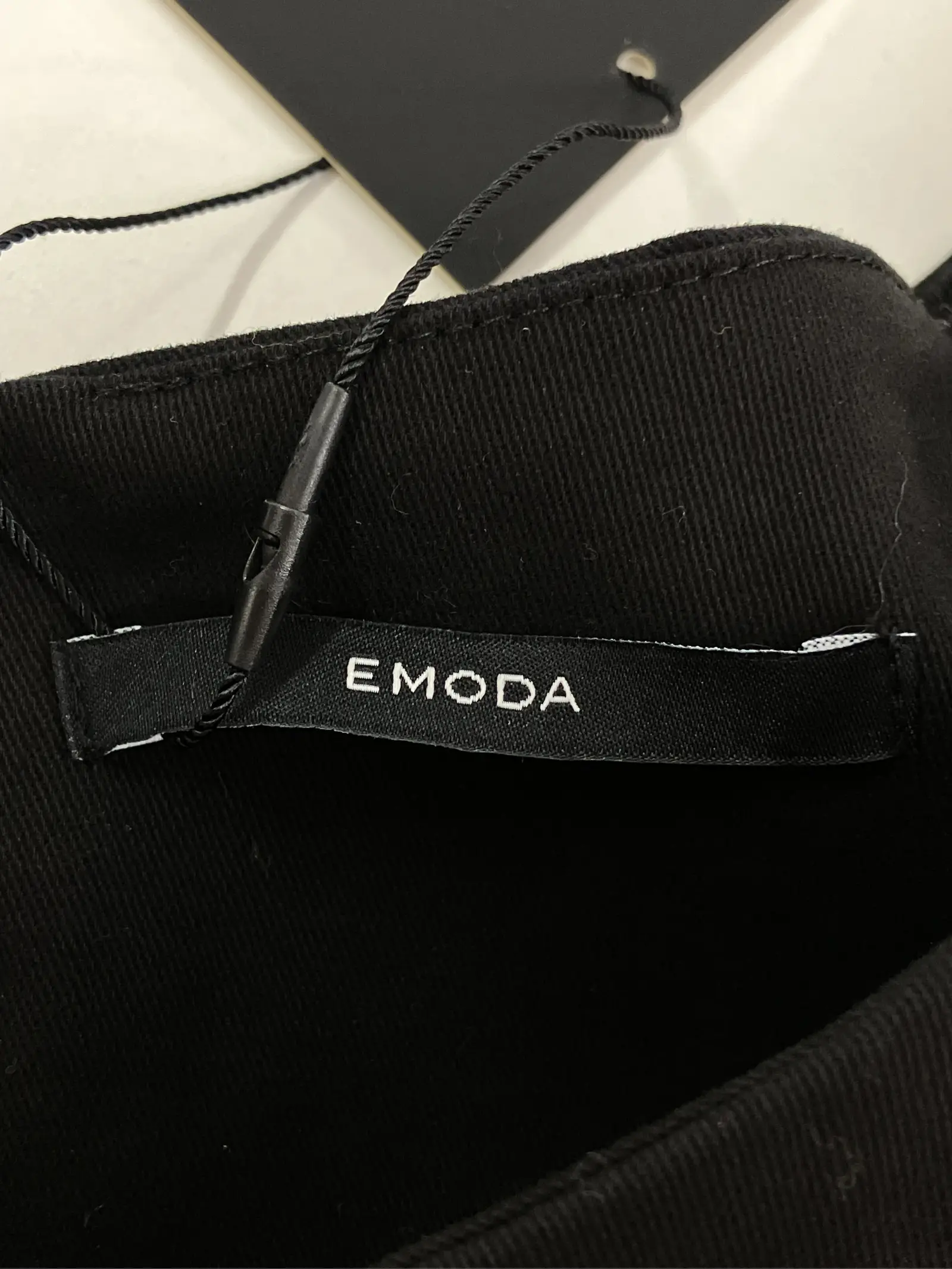 https://r2-worker.digdig.jp/product/b5d0c95d-6675-4a83-9c59-4491e36a7b27/2af00323-6b65-43ef-acba-42c9d6e248bc