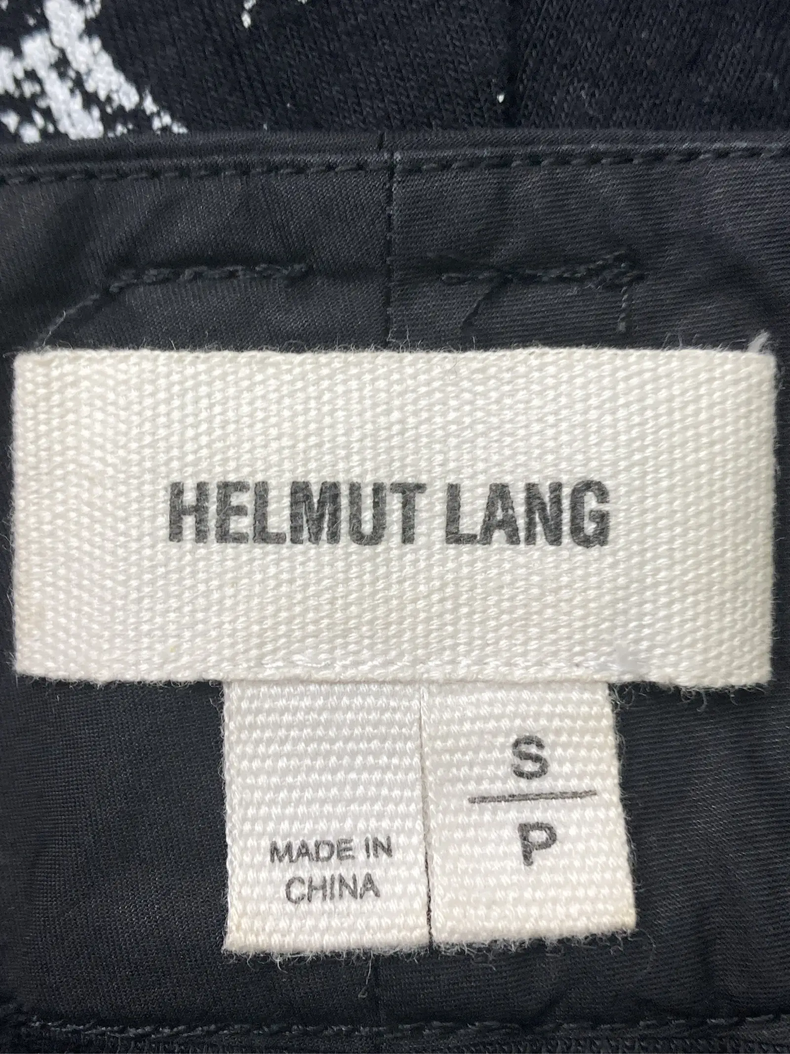 https://r2-worker.digdig.jp/product/b5e8fbd1-6f36-4fa8-ad34-93a2c3731bcd/c6fbbcd2-1109-4005-8deb-4a42817e1ee9