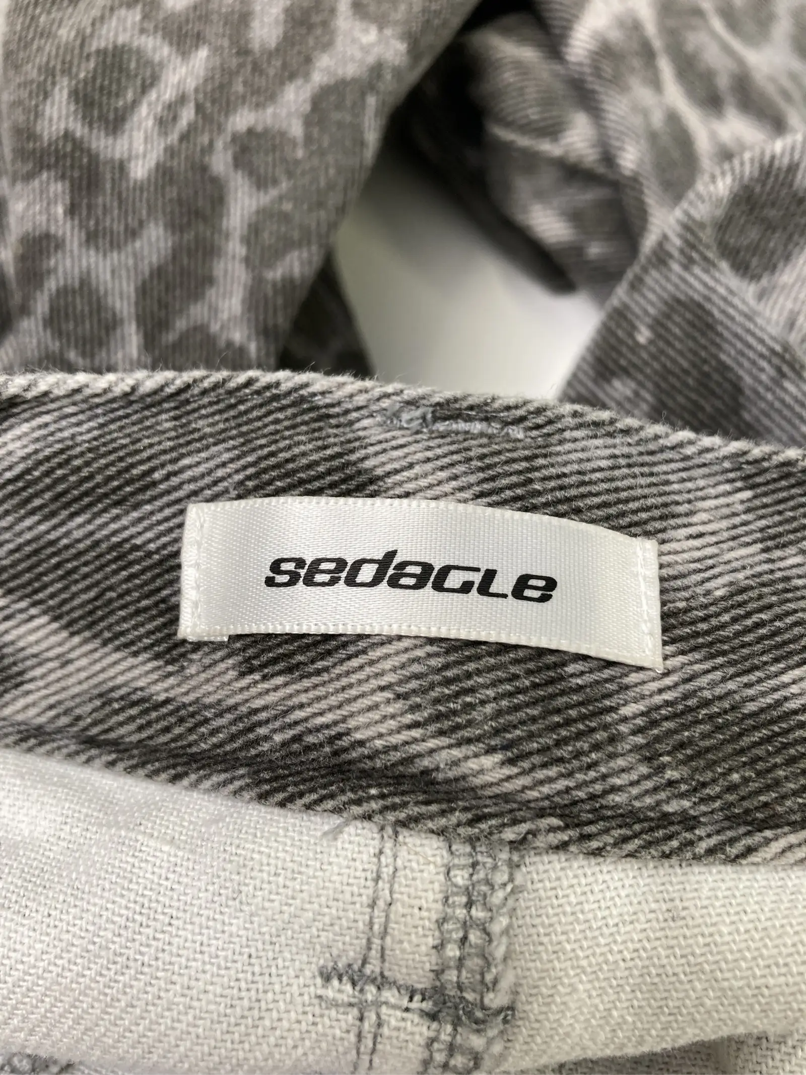 https://r2-worker.digdig.jp/product/b61afe2d-2d79-469e-9b1c-48473e7426ec/e1364647-0869-4d1c-88e5-af466f75821c