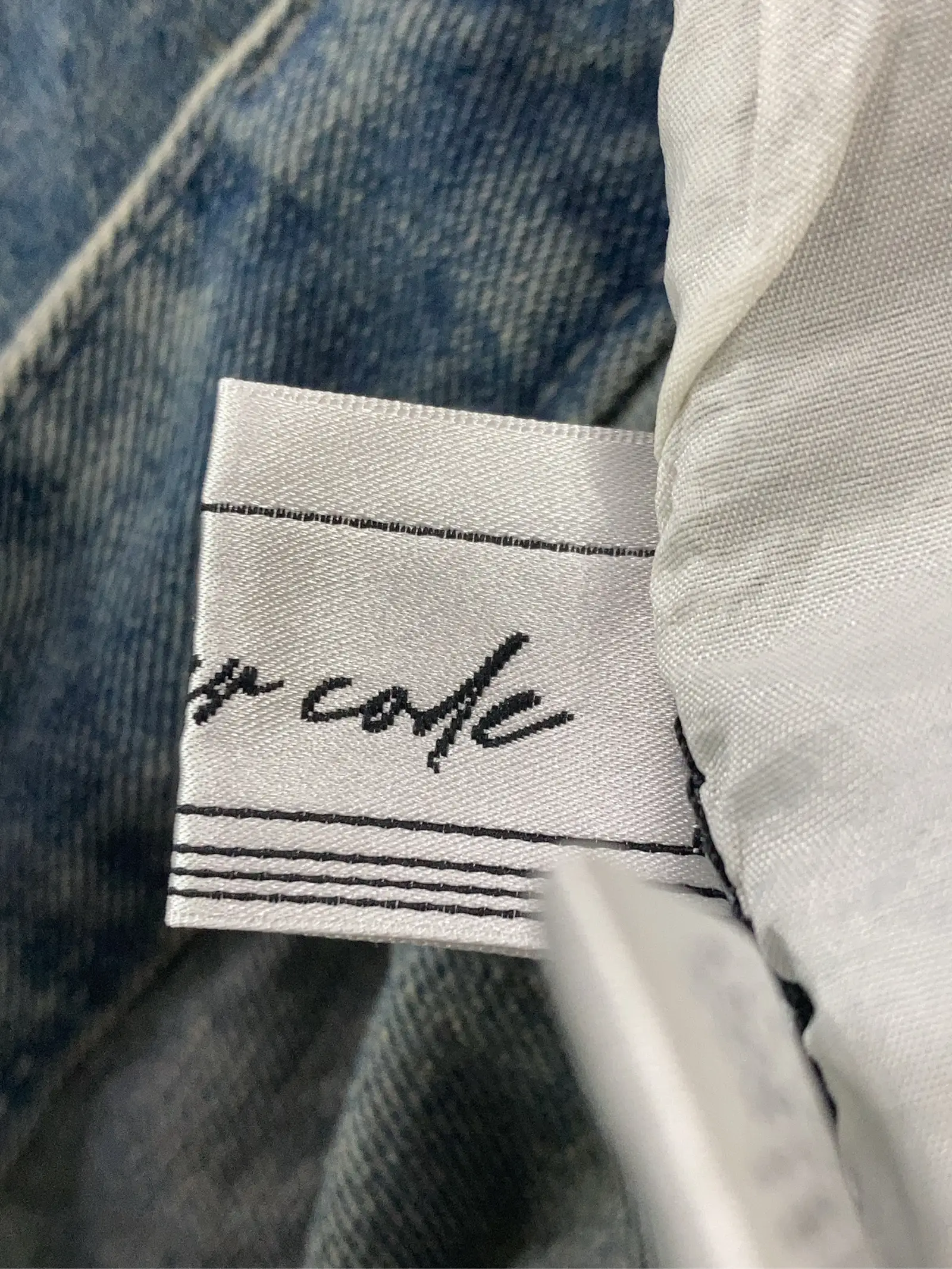 https://r2-worker.digdig.jp/product/b6b1f27c-6099-4093-9543-e6c46ef3b5a3/fc01092e-d40a-4574-8a06-868352de3902