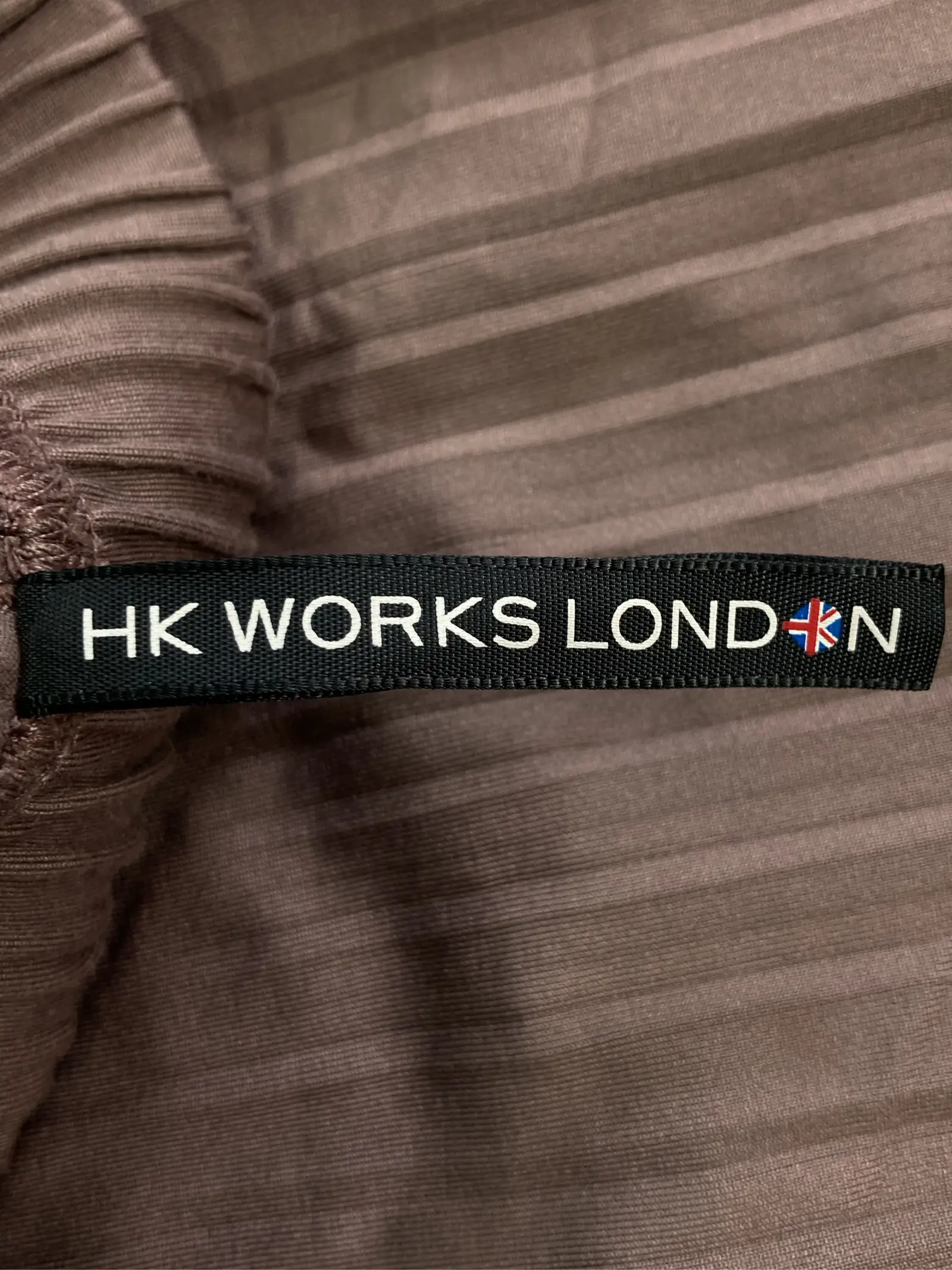 https://r2-worker.digdig.jp/product/b787993d-6720-46e2-8ebe-6af1e2341074/96579bd1-cf38-49fc-a784-3d560ffe6d05