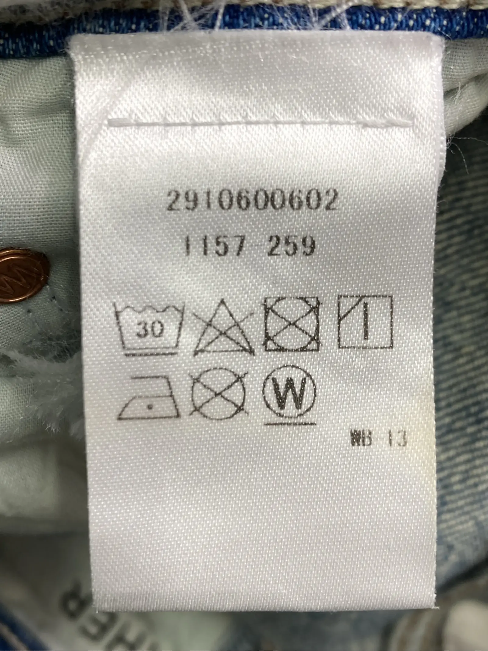 https://r2-worker.digdig.jp/product/b90e3dcc-5f74-4676-a9ba-3d5f7db4d1c6/c97bda2b-d4b7-4dc1-8c8c-6fde1b49c4be