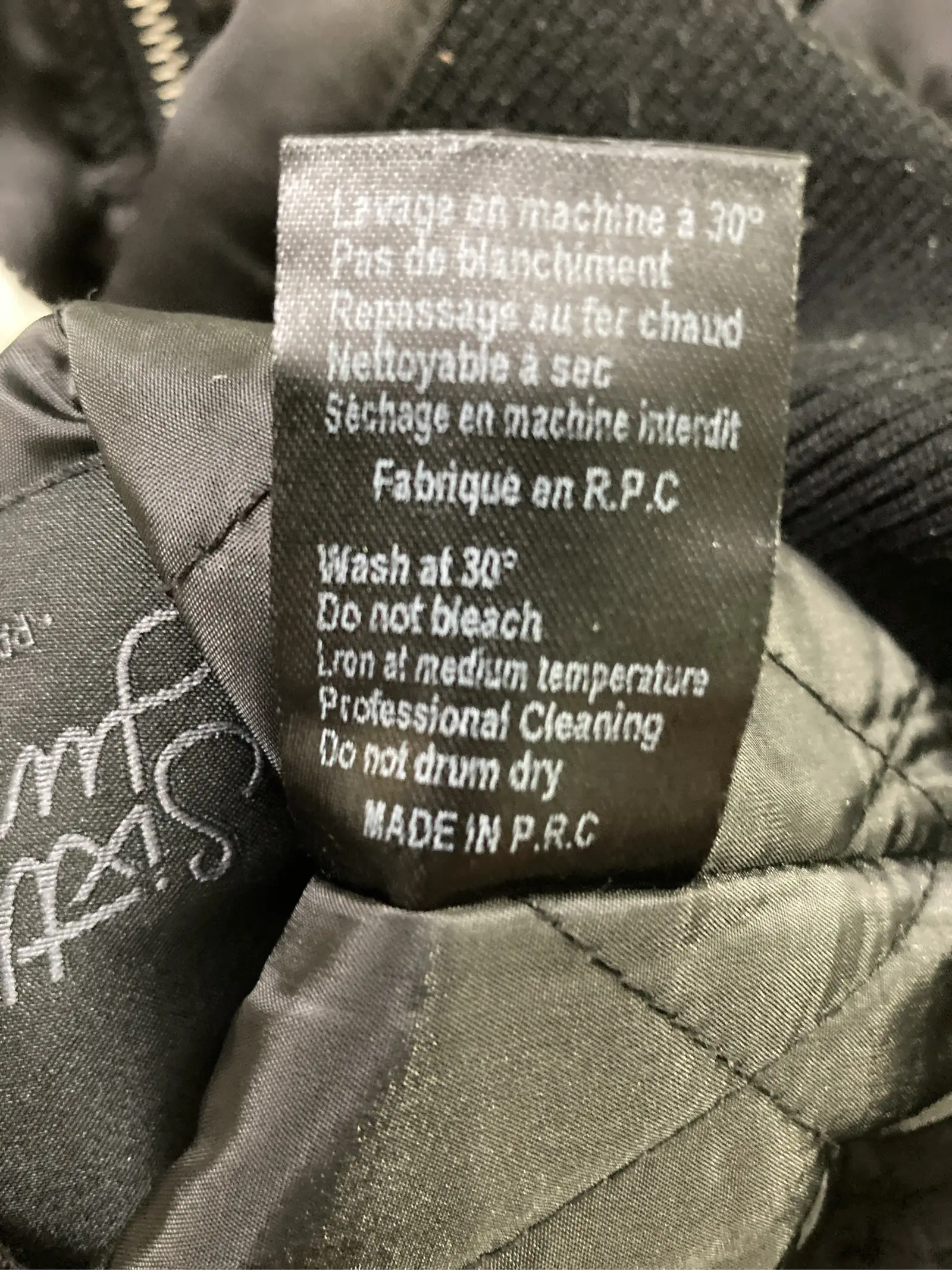 https://r2-worker.digdig.jp/product/b9c21fbf-3752-4566-b72a-bd0ccd68b6c3/6943b21f-9b7e-4c1f-89c5-b93509d26bed