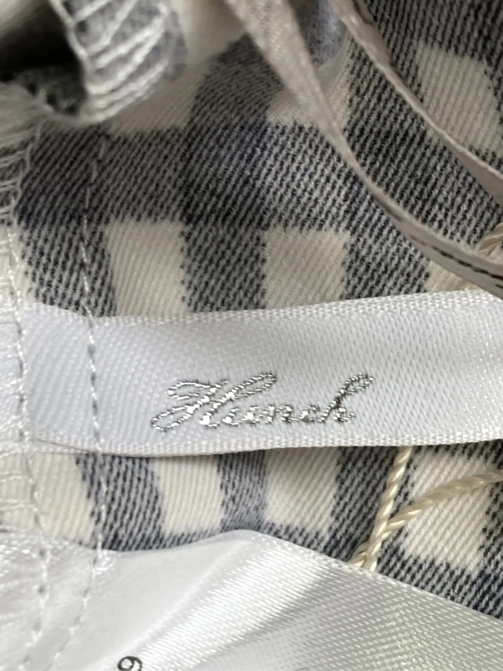 https://r2-worker.digdig.jp/product/bb081a1b-bf74-4185-96a1-15fa25c66803/2851f07f-9cb0-495b-ad71-80bf050687c4