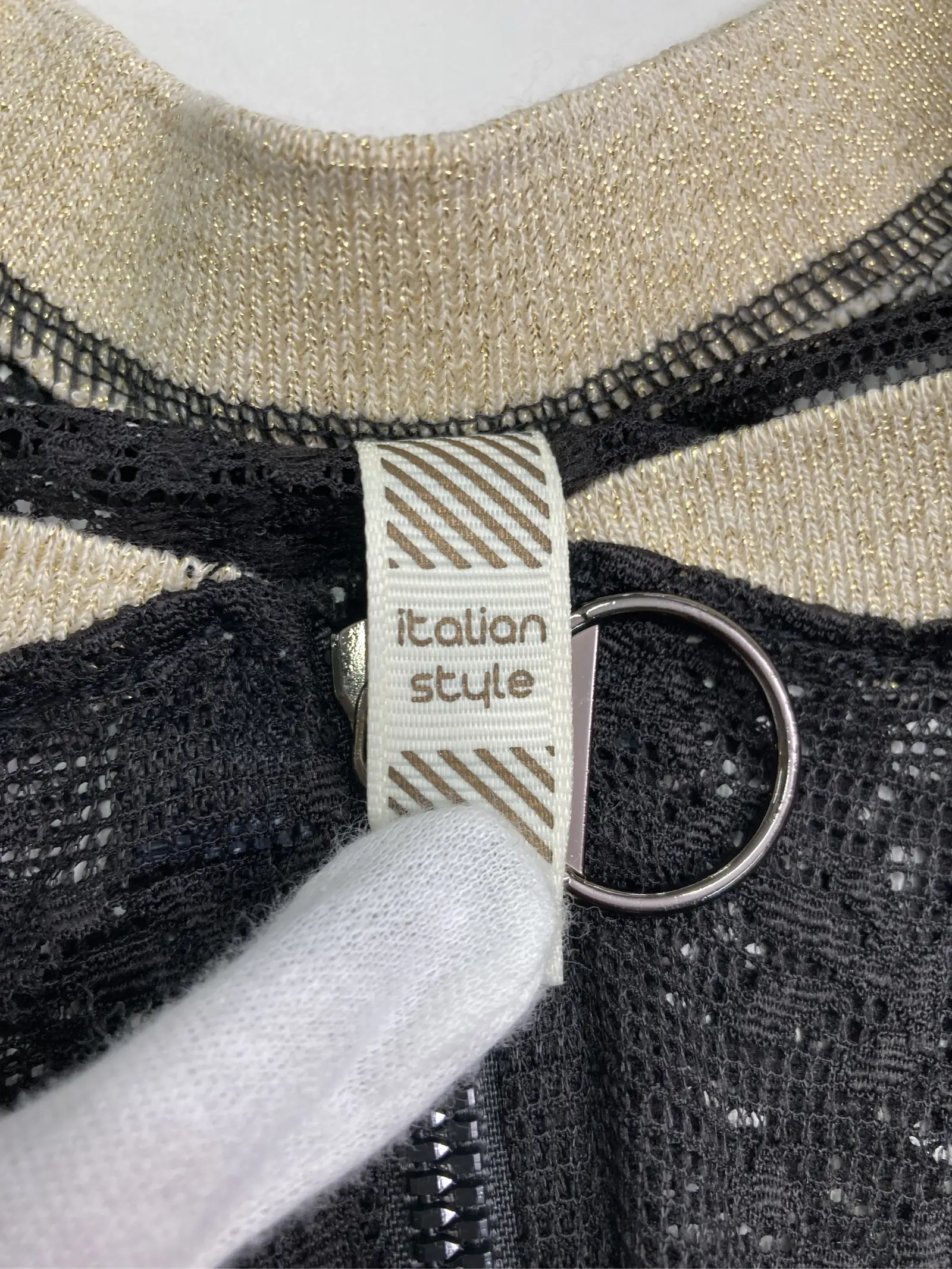 https://r2-worker.digdig.jp/product/bbd0f70a-d3cd-41f4-9243-9e7a40755cb3/5ba920de-ede8-4a43-abd4-f777be4000cb
