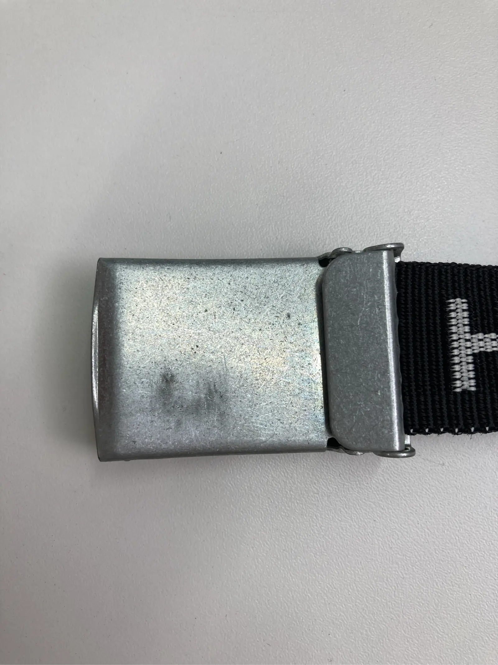 https://r2-worker.digdig.jp/product/bd86f0f3-58db-448d-ae67-bd6c28b448d0/a38f898e-b456-4083-aed2-452992a768fd
