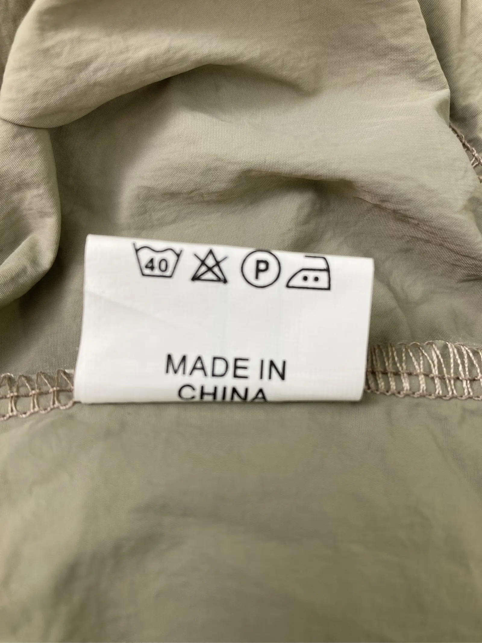 https://r2-worker.digdig.jp/product/be60a8cc-2fbf-48f1-8b91-89ecaec56803/7c12dc6e-feed-4f05-b17b-8159776d84ce