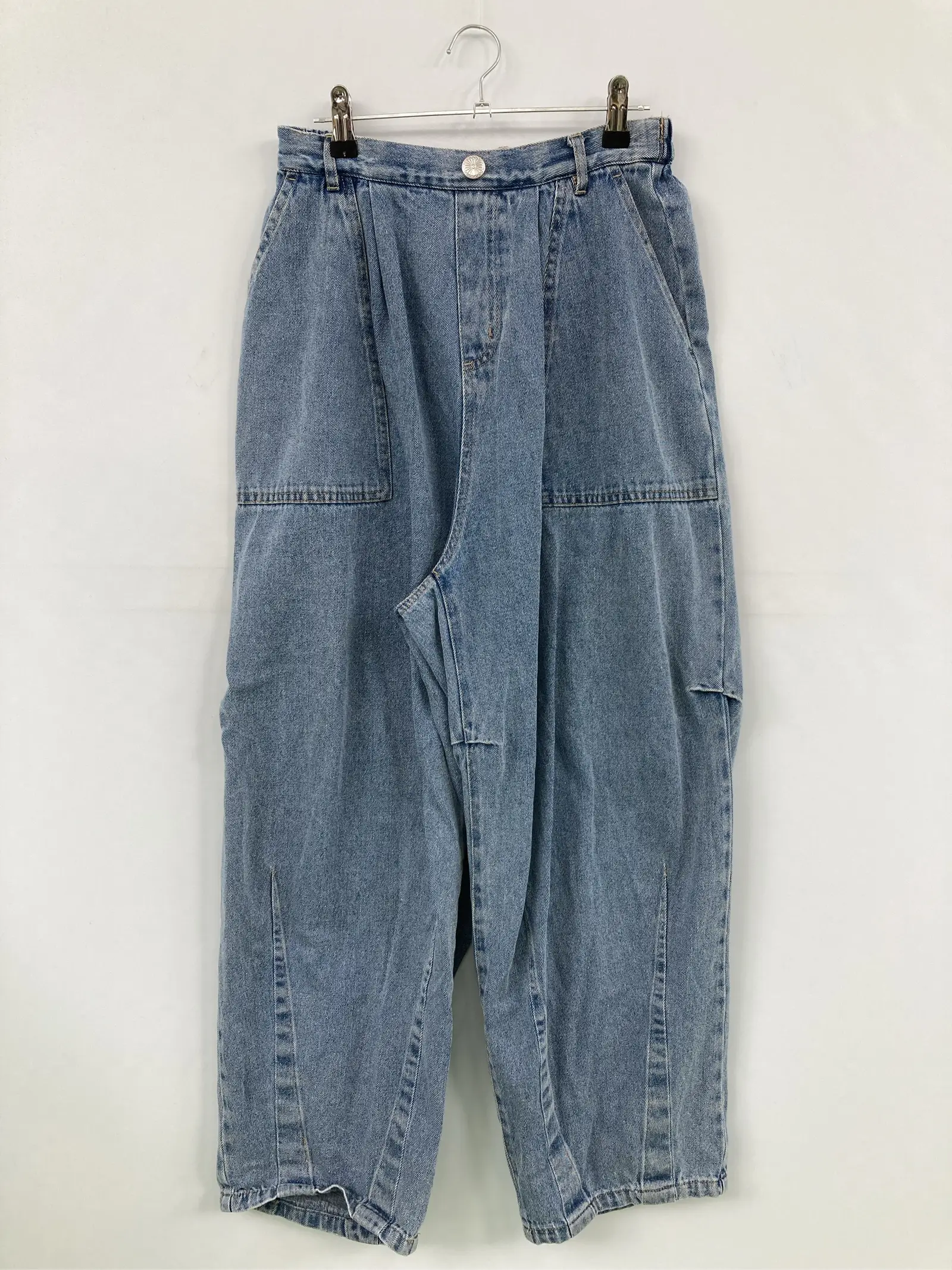 https://r2-worker.digdig.jp/product/c04c6852-053b-4450-a52b-0ed9c9f5d79a/30d947df-cdae-4f39-b911-a12b2d764e26