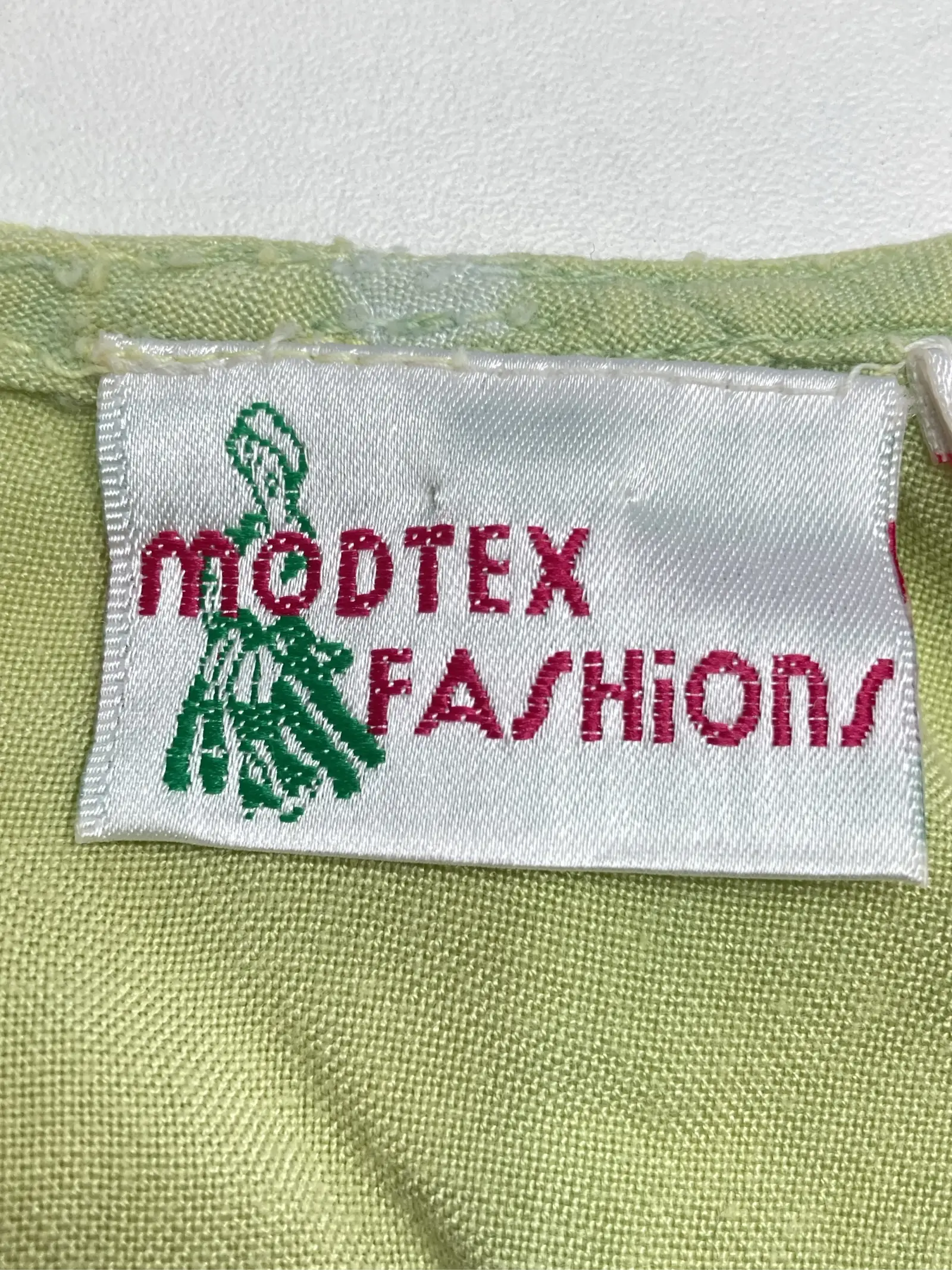 https://r2-worker.digdig.jp/product/c0d2e92c-30b5-4cf5-bb2f-50ce98ac5c70/5904d957-1e53-4b0b-9689-93c30a0f45e2