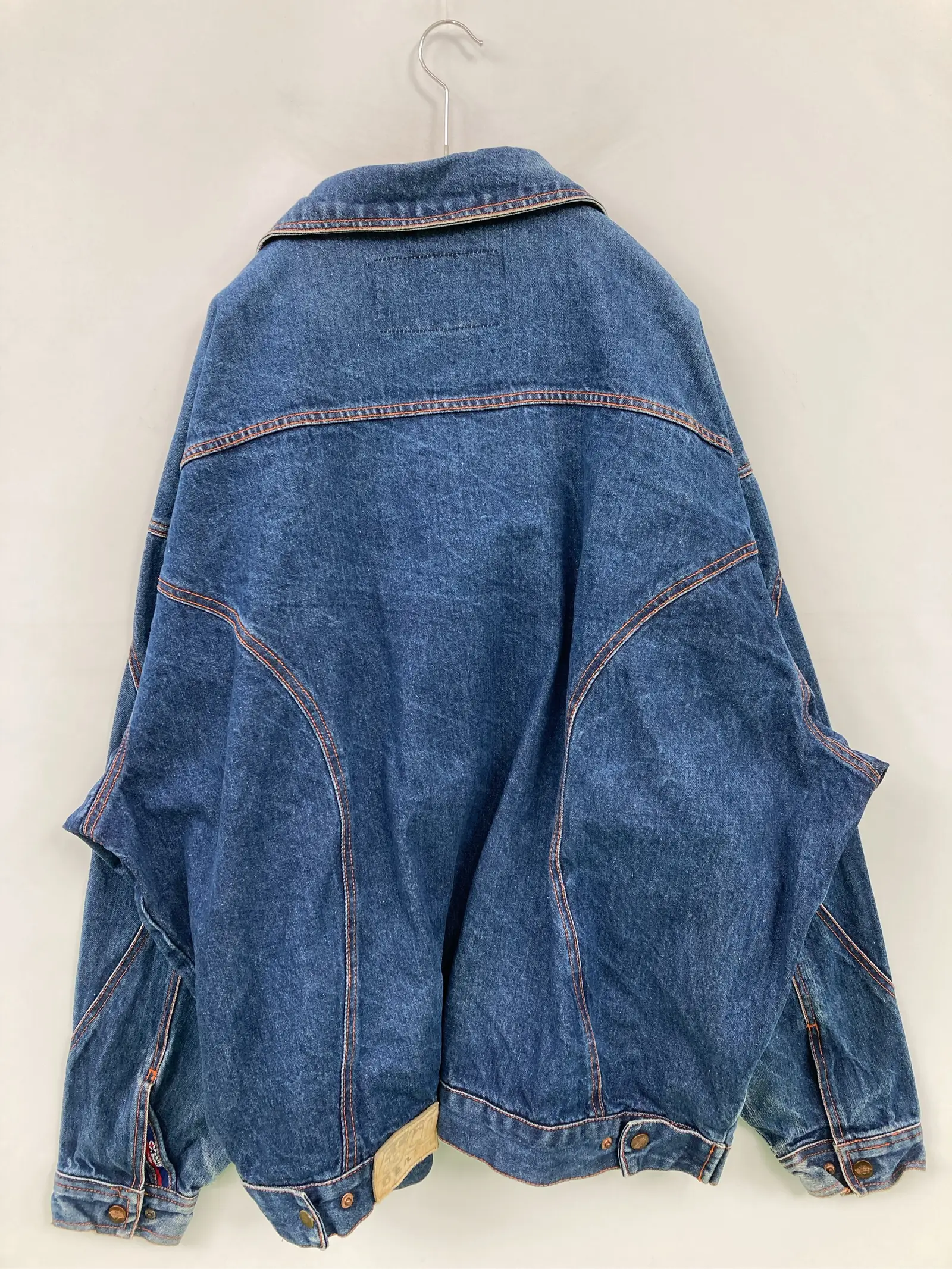 https://r2-worker.digdig.jp/product/c0d9ad9b-8f2e-4700-a279-2c676945cab1/985301f8-1c2a-4238-ab27-39f81c063316